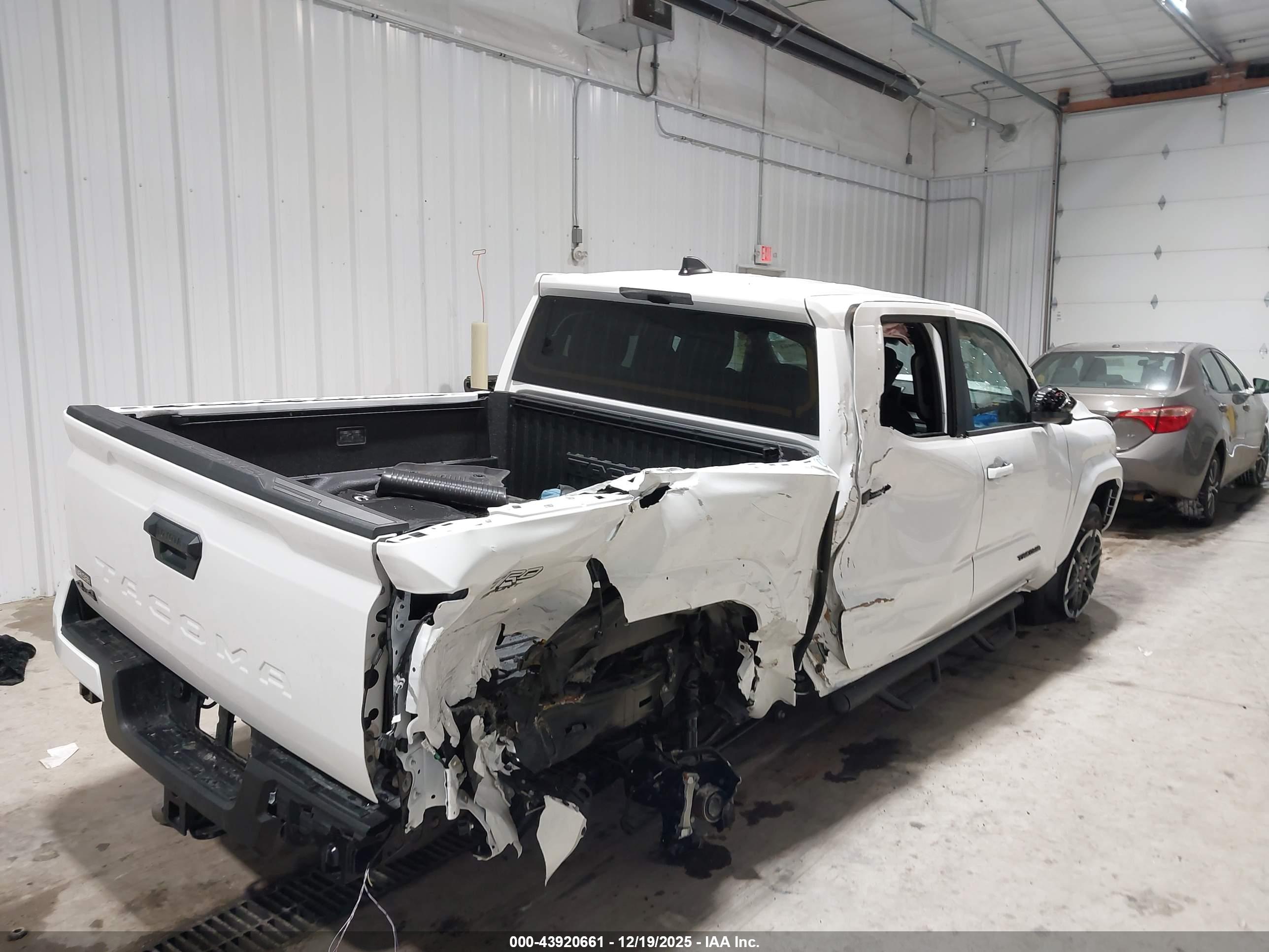 TOYOTA TACOMA image 4