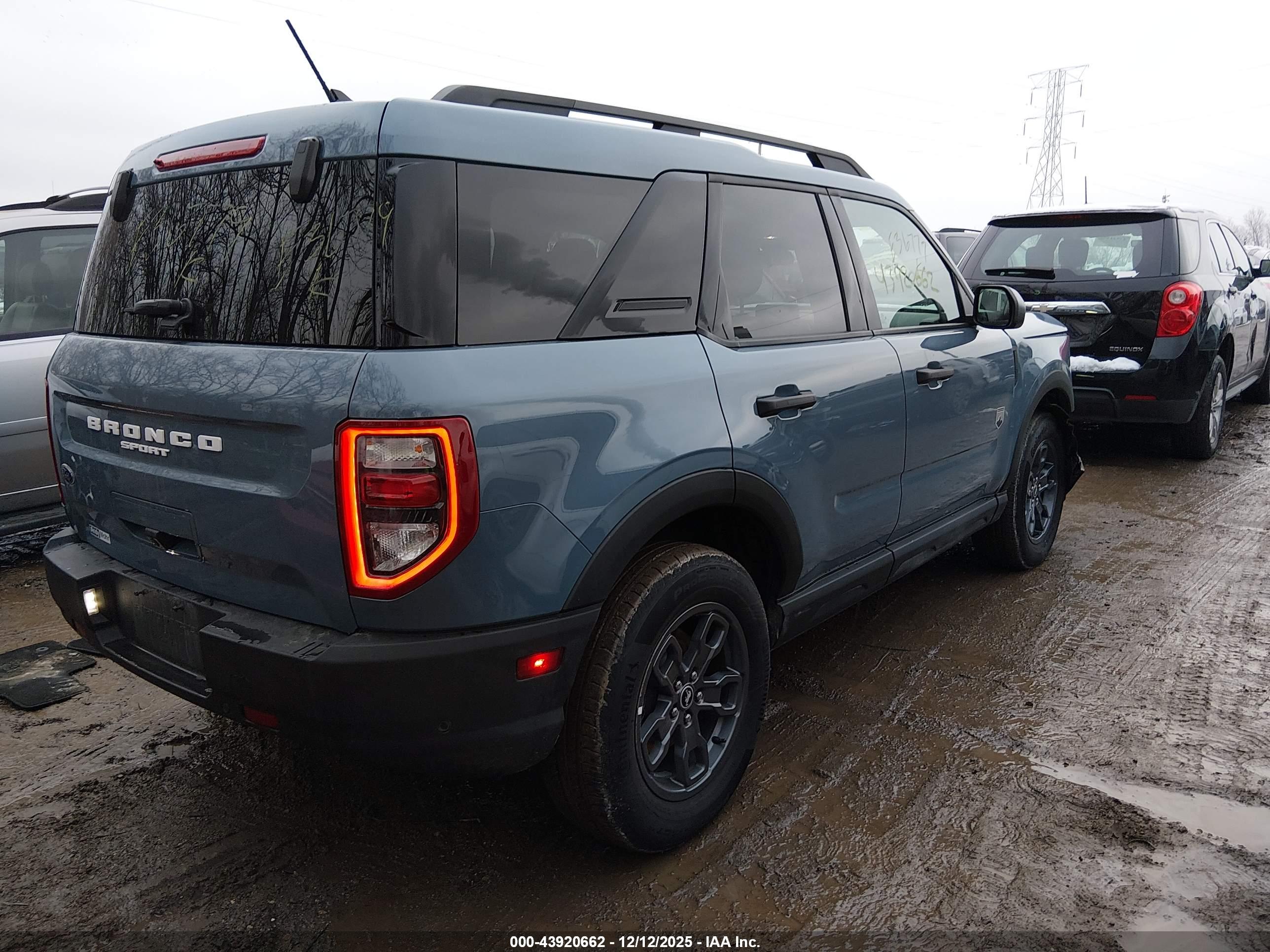 FORD BRONCO image 4