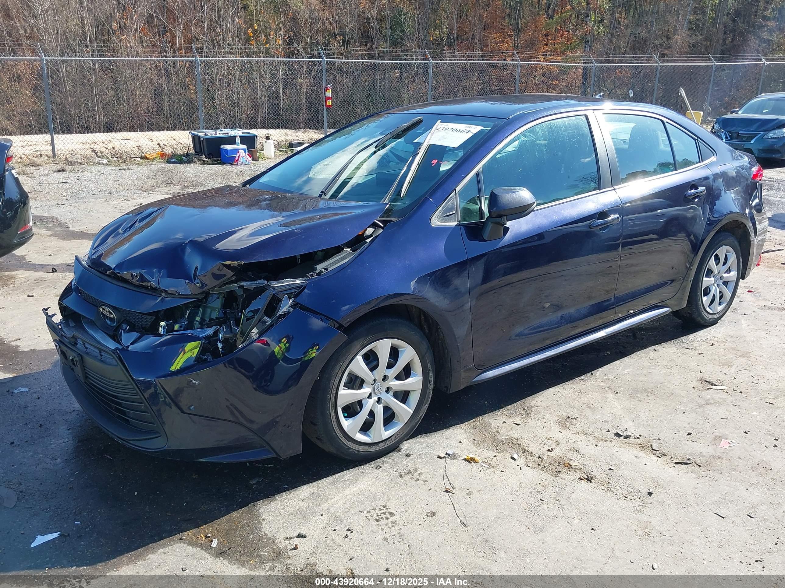 TOYOTA COROLLA image 2