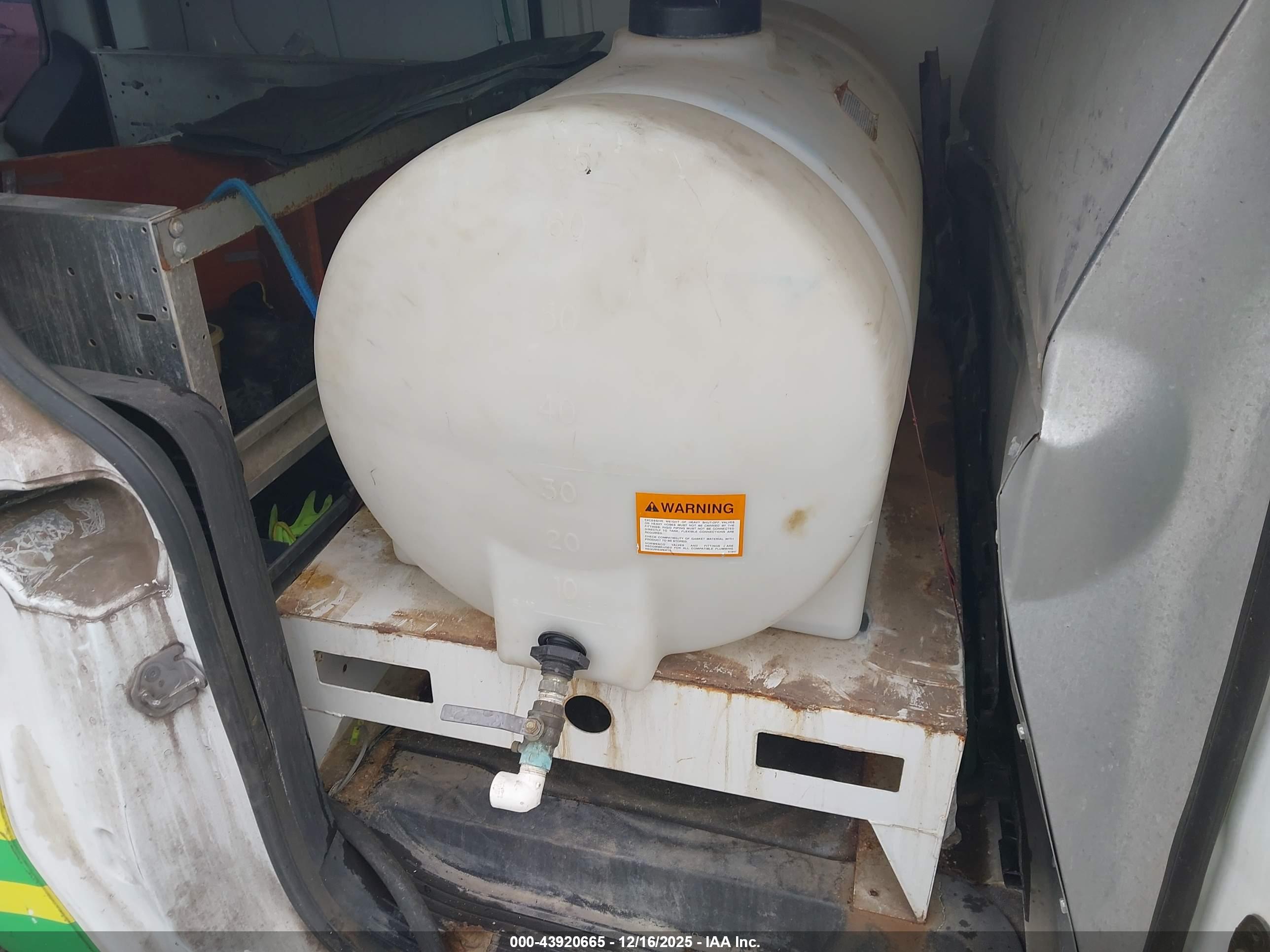 FORD TRANSIT image 8
