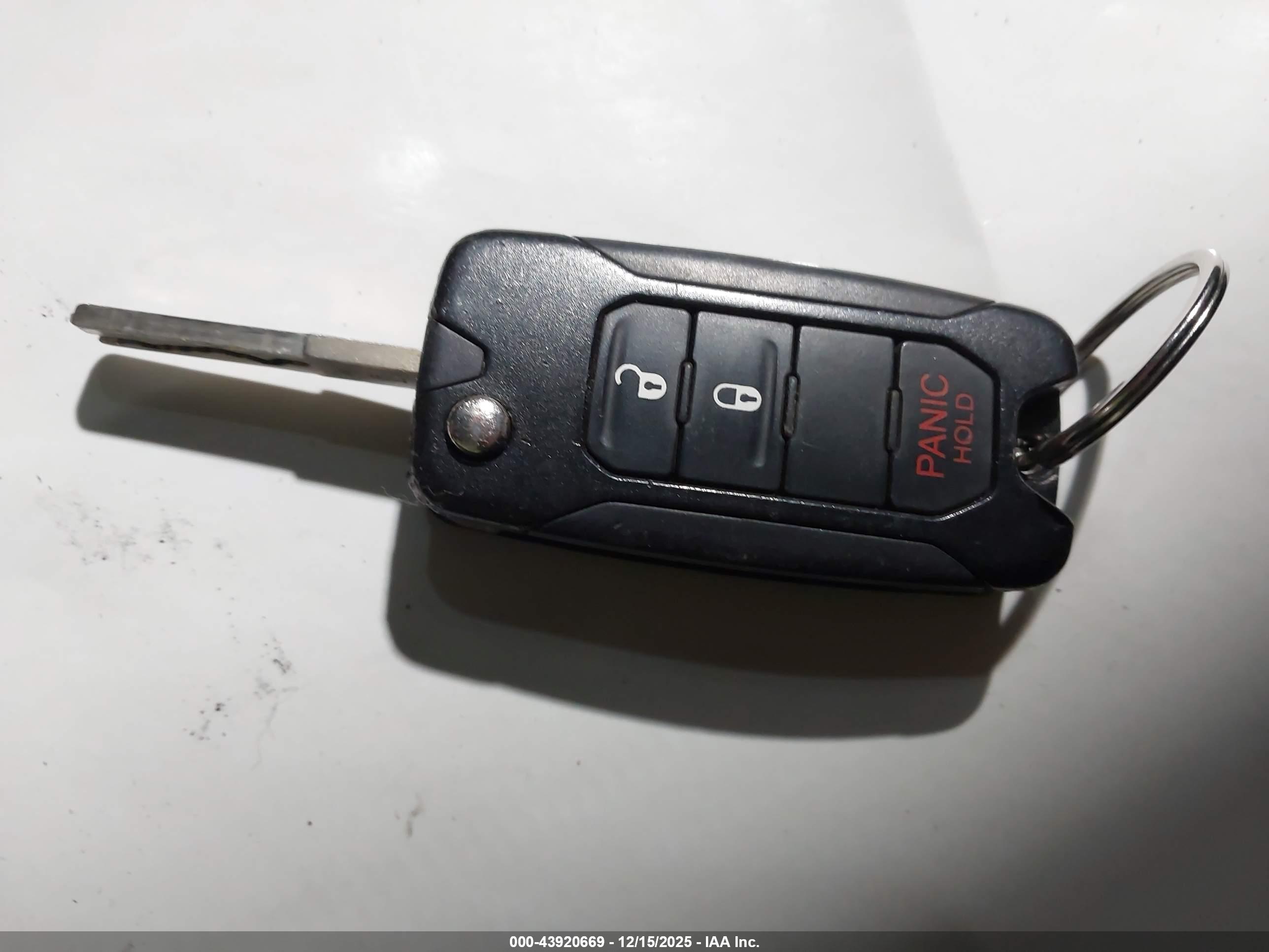 JEEP RENEGADE image 11