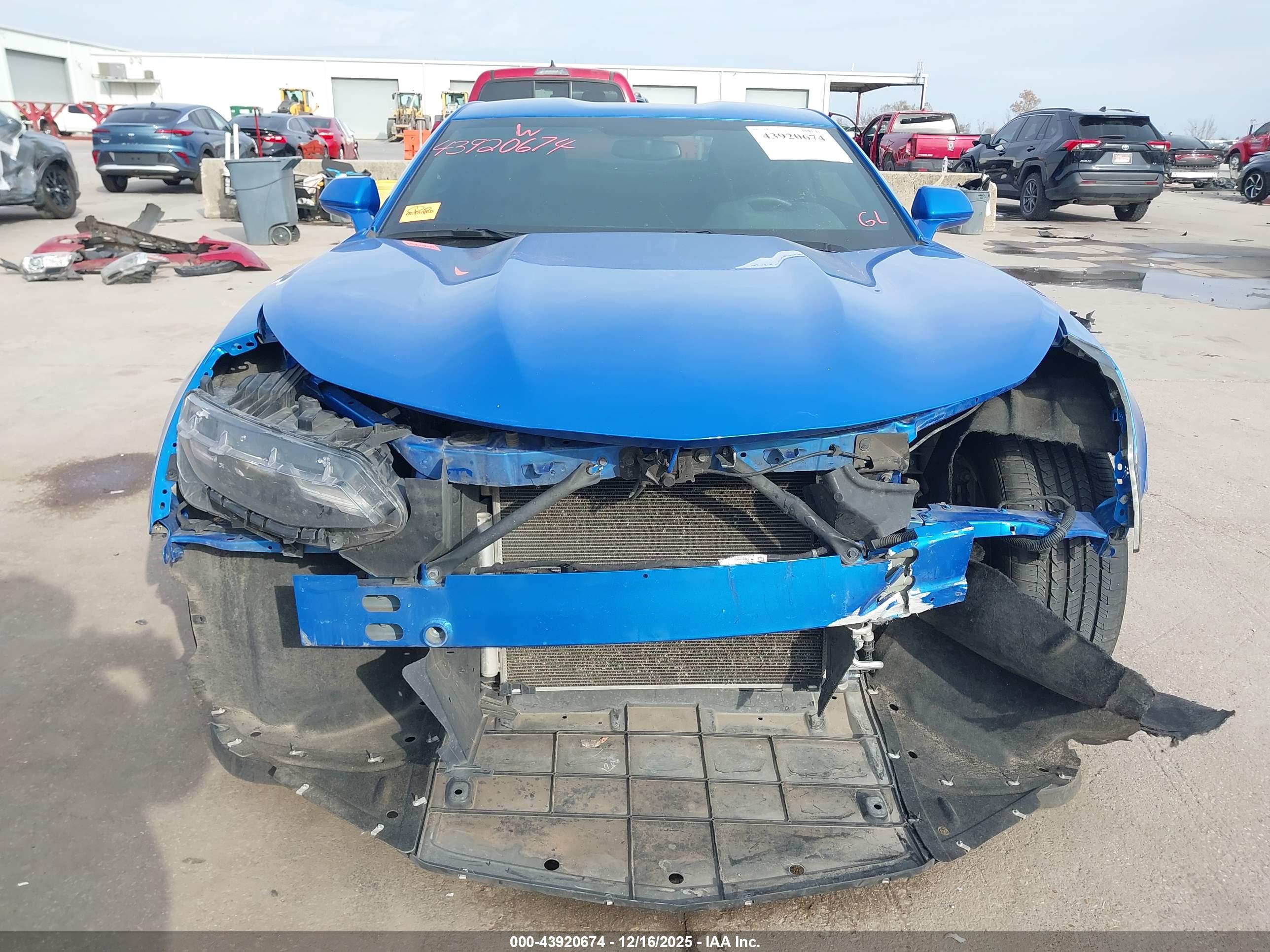CHEVROLET CAMARO image 6