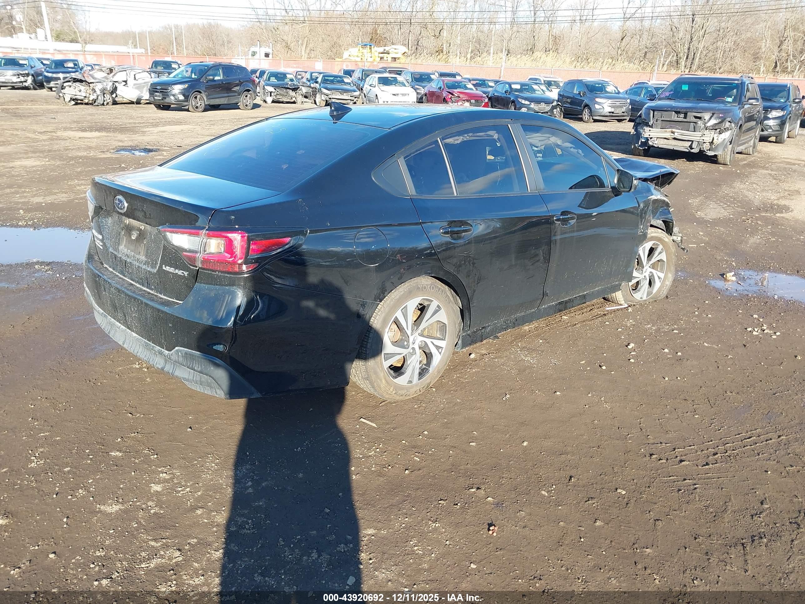 SUBARU LEGACY image 4