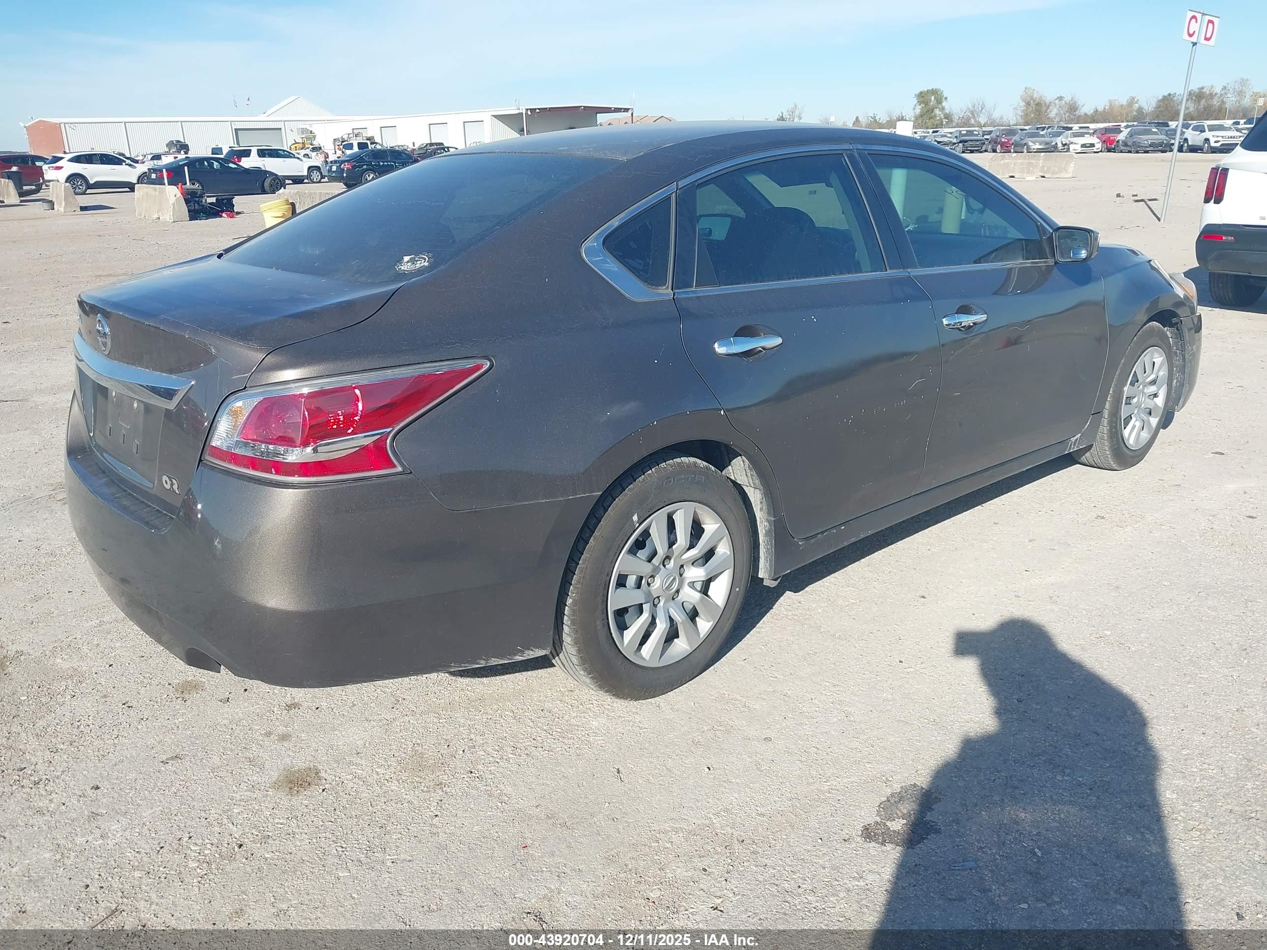 NISSAN ALTIMA image 4