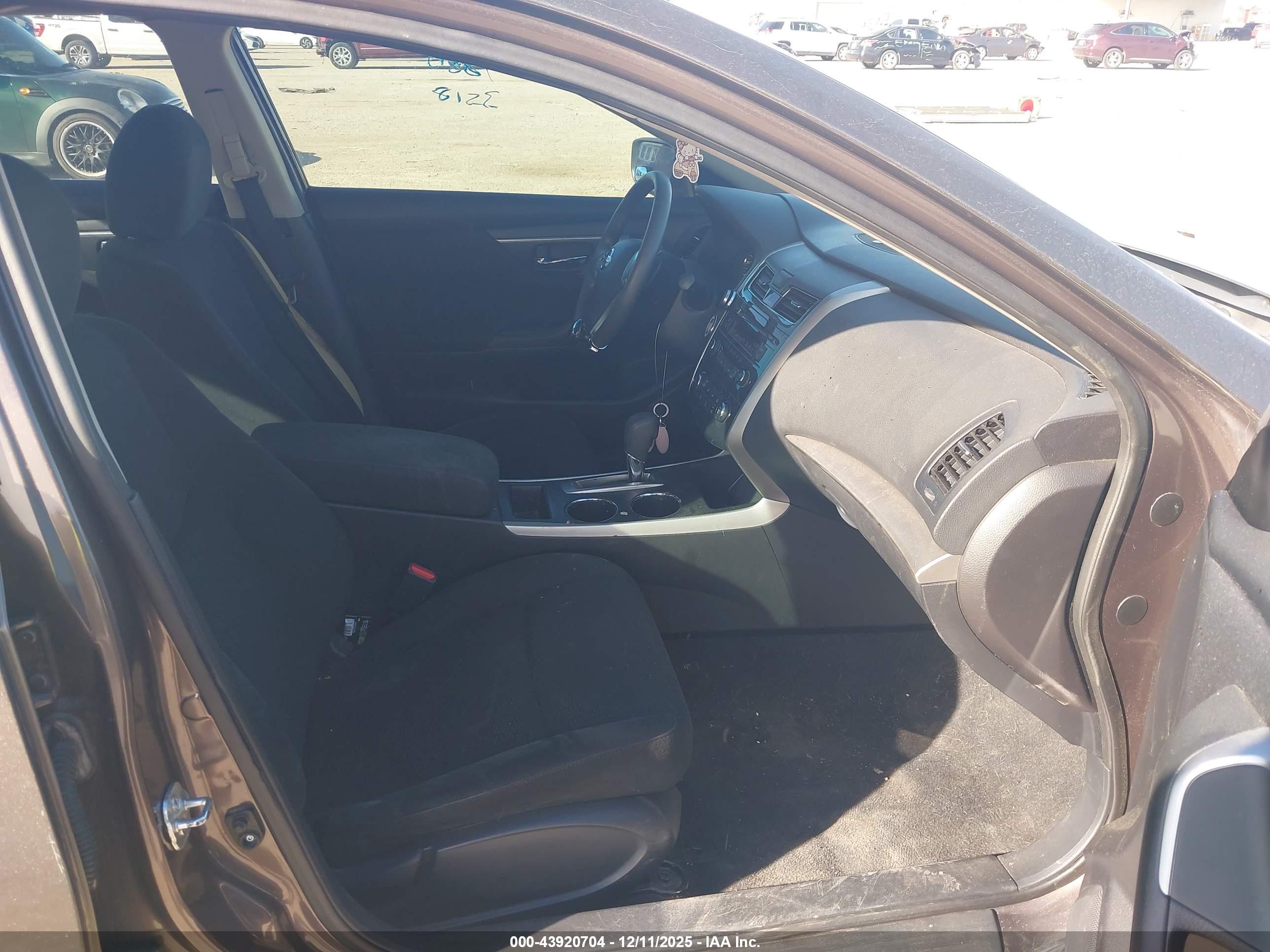 NISSAN ALTIMA image 5