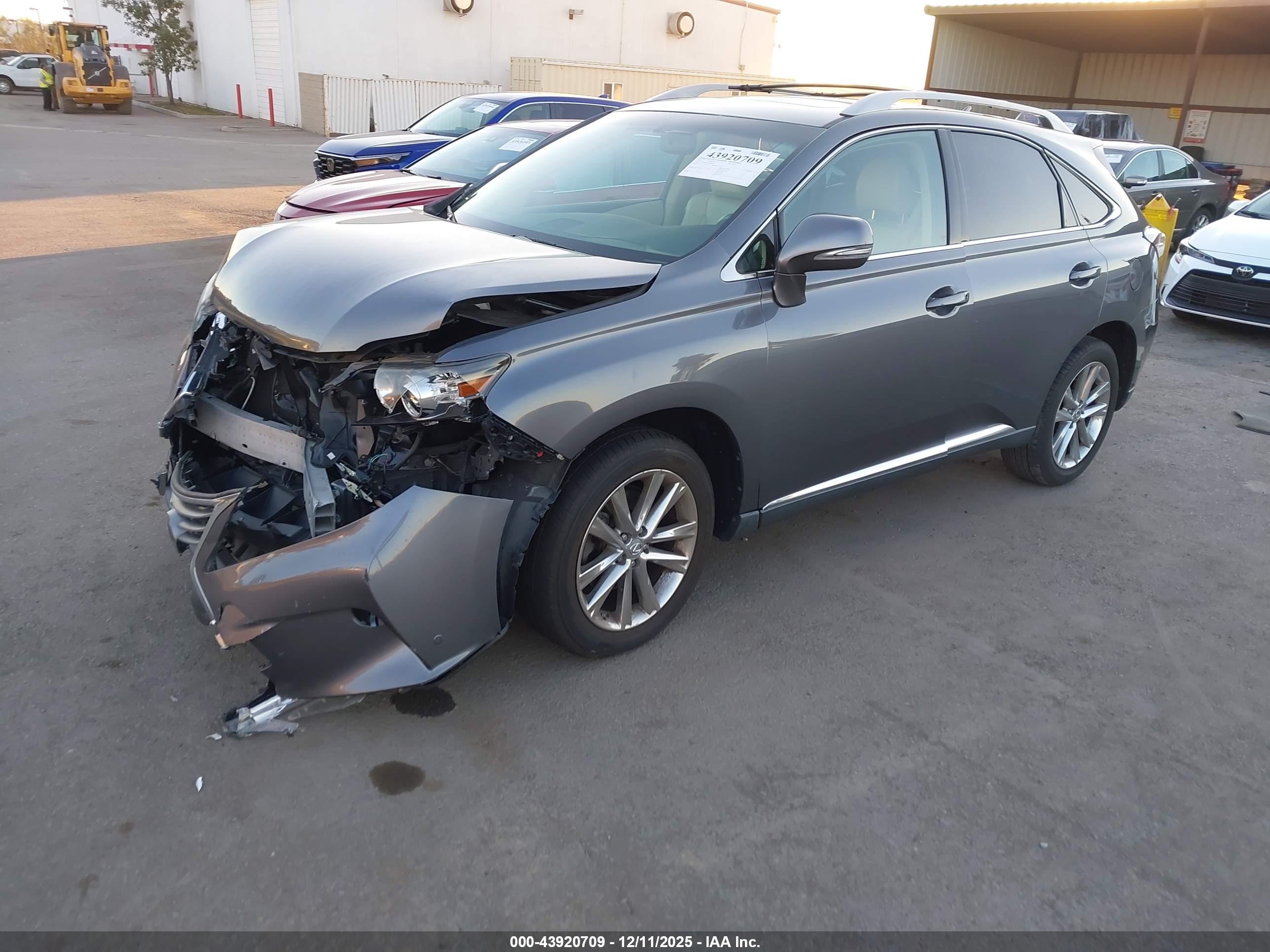 LEXUS RX image 2
