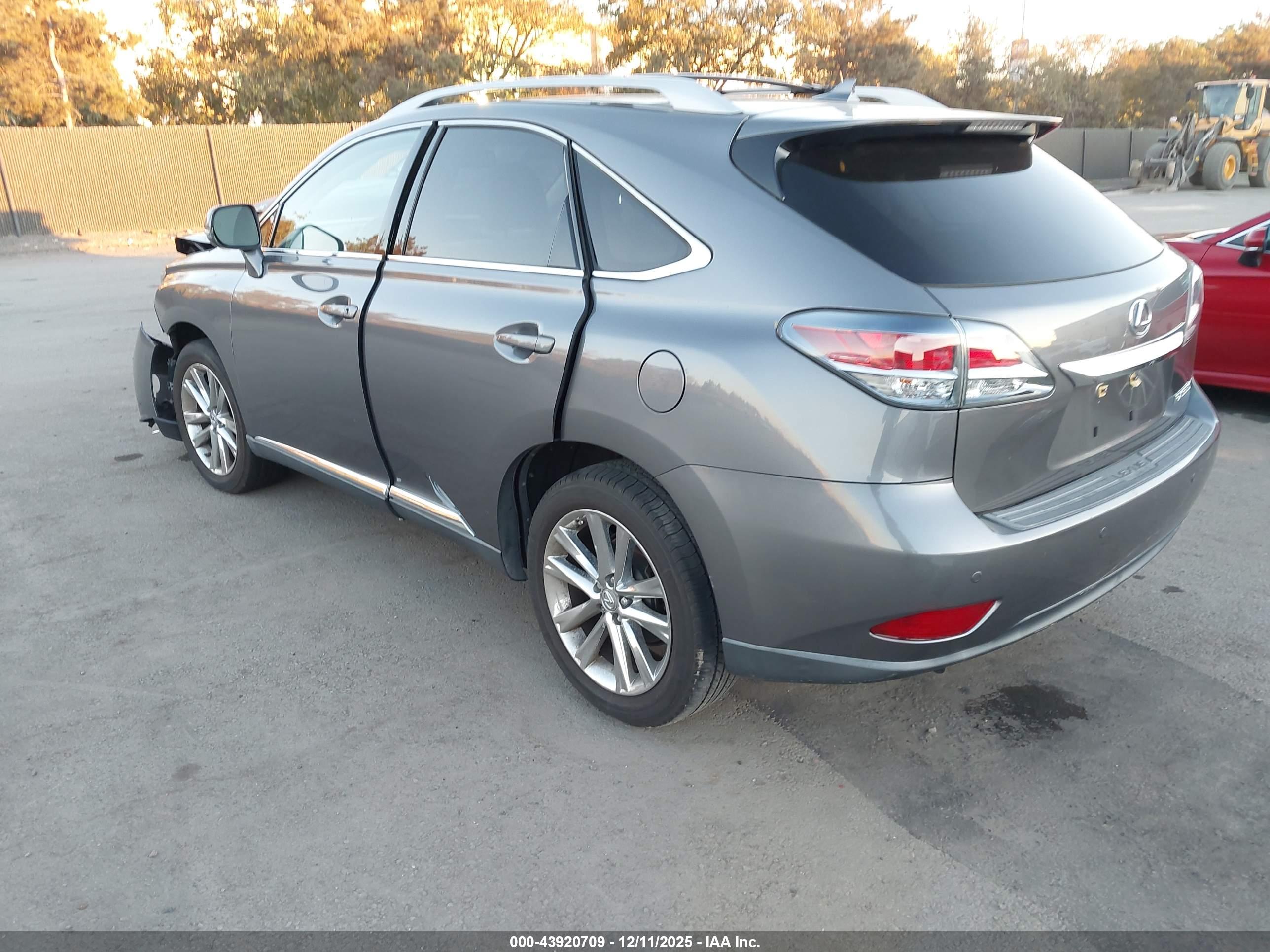 LEXUS RX image 3