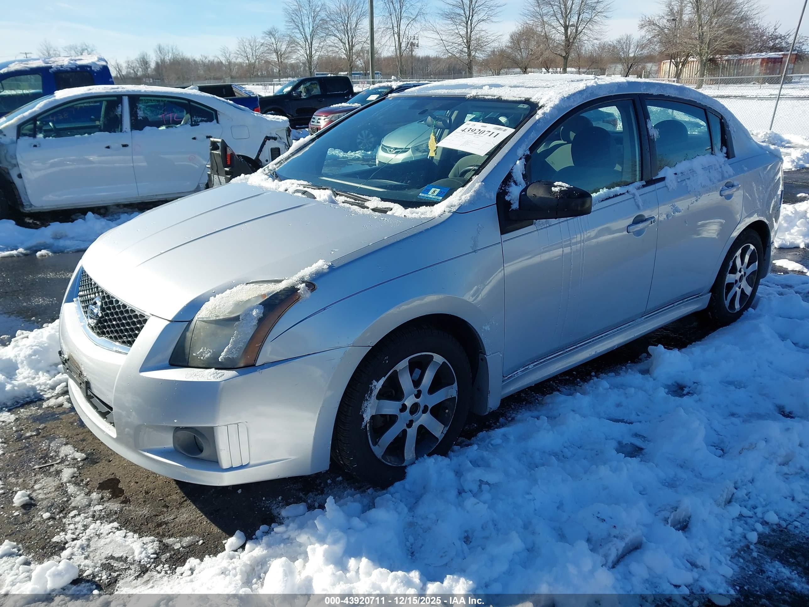 NISSAN SENTRA image 2