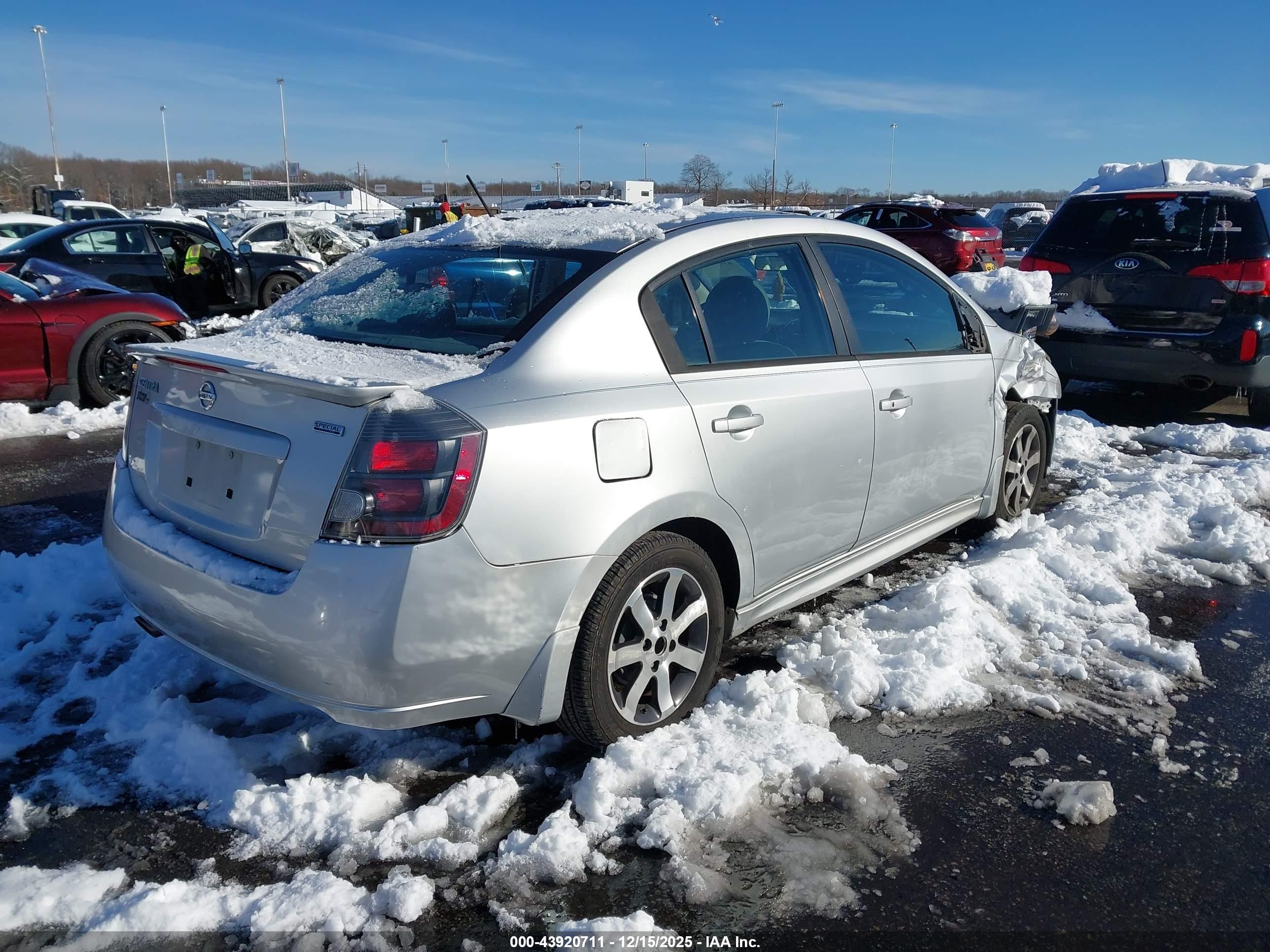 NISSAN SENTRA image 4