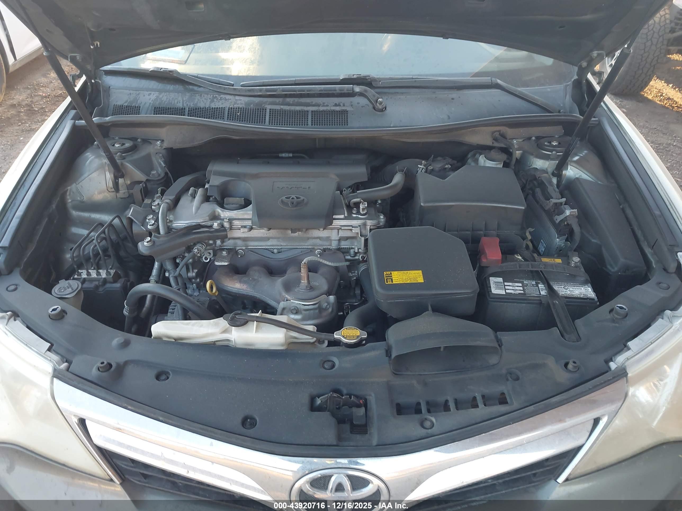 TOYOTA CAMRY image 10