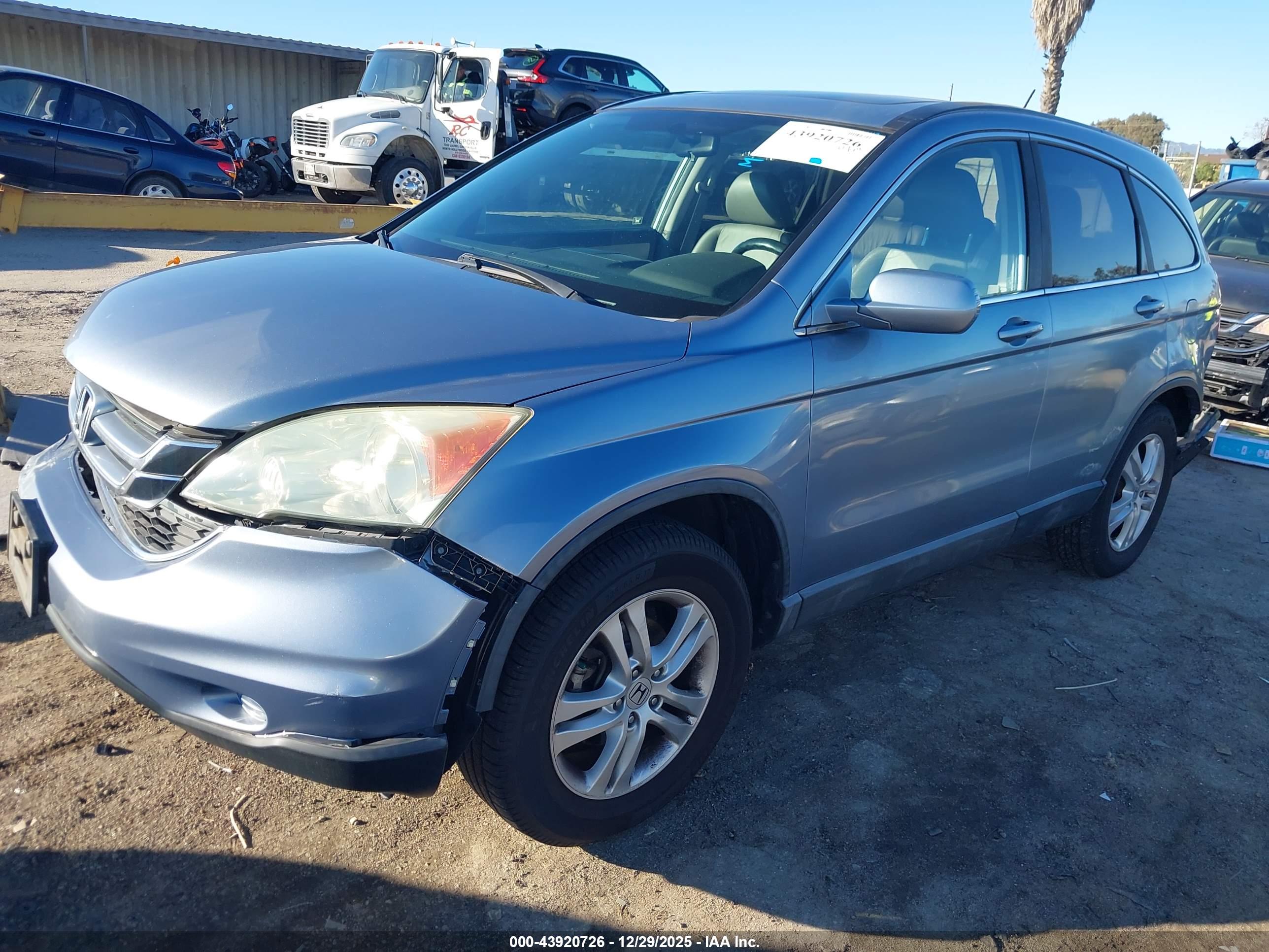 HONDA CR-V image 2