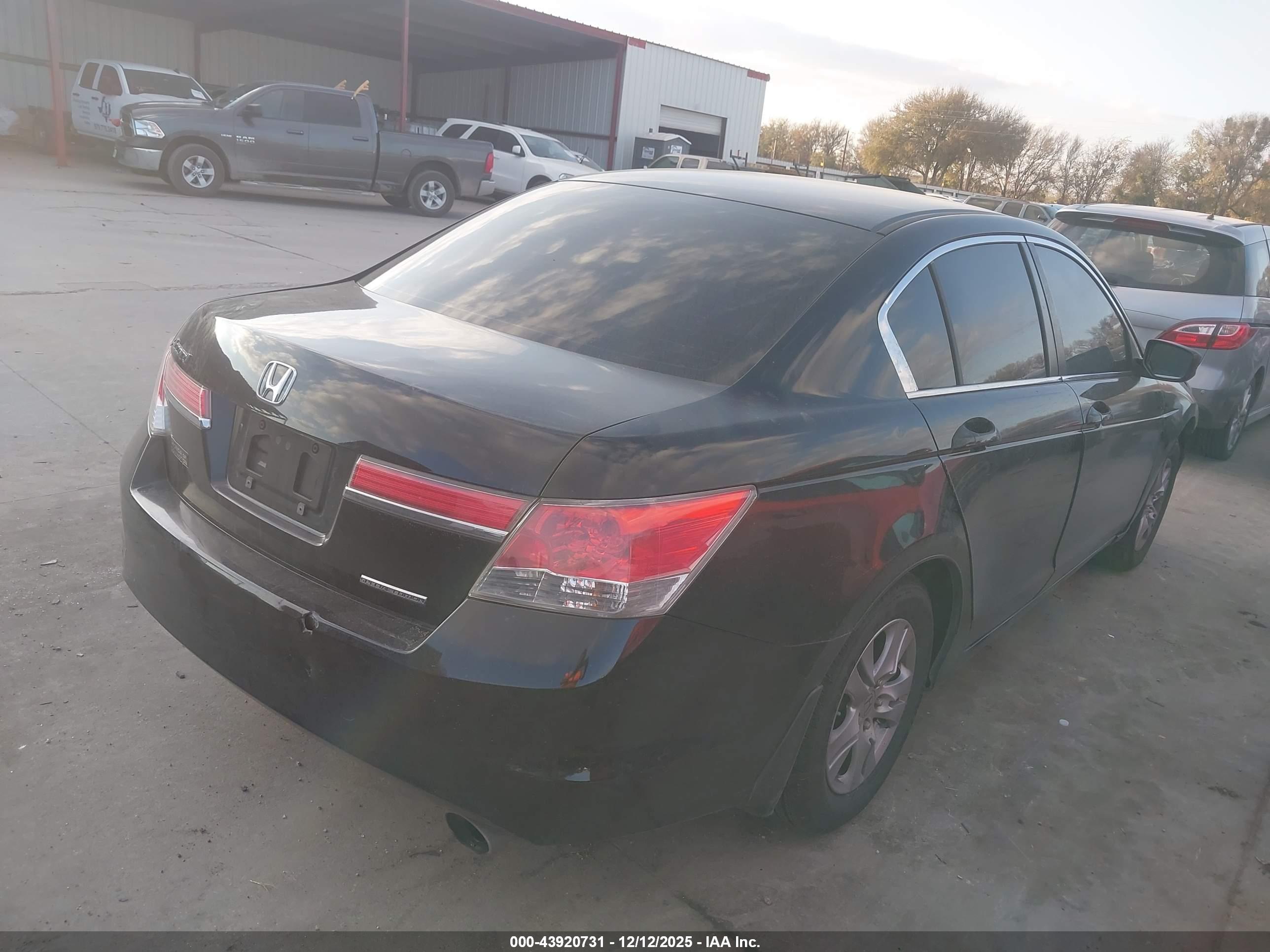HONDA ACCORD image 4