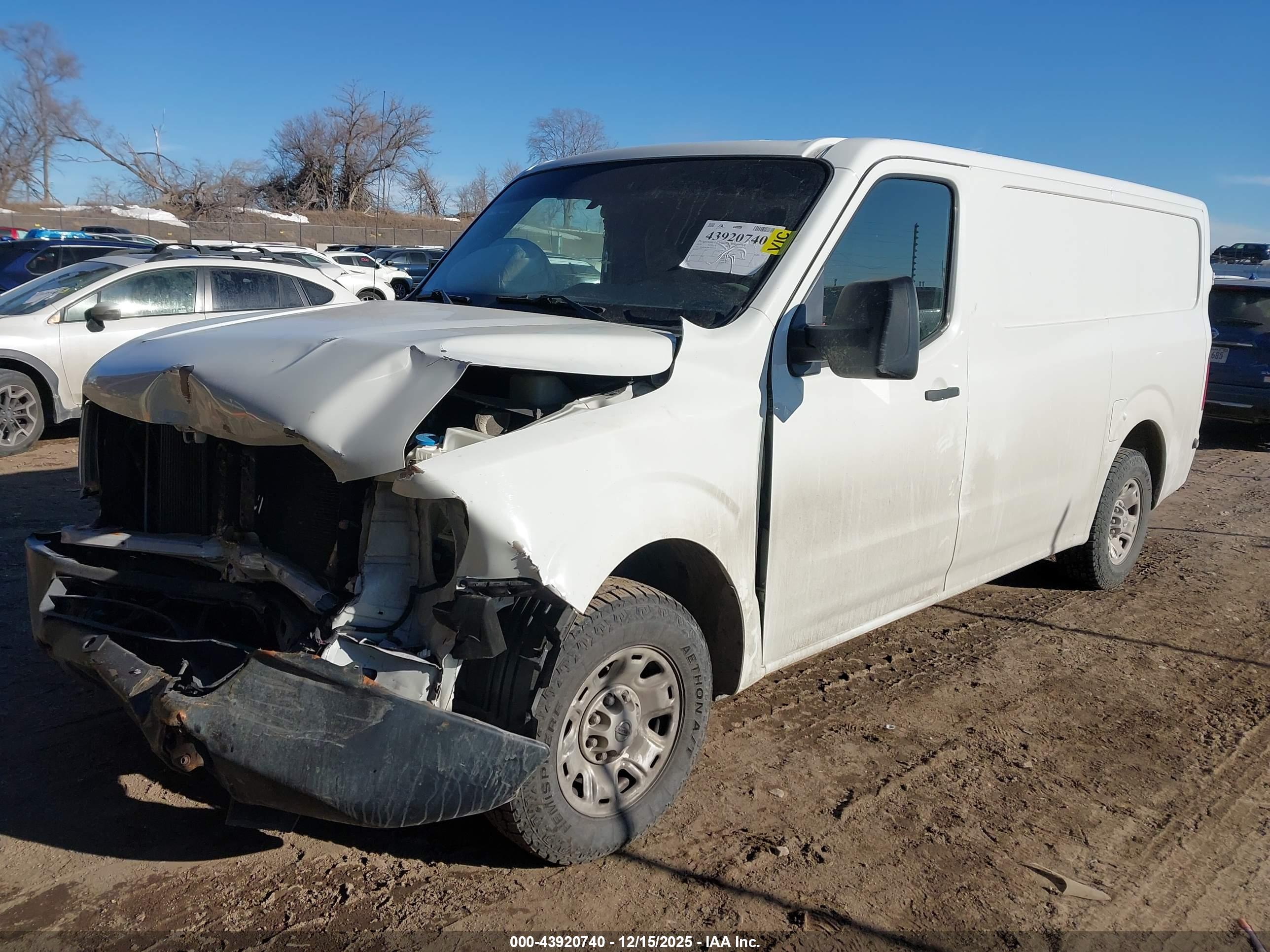 NISSAN NV image 2