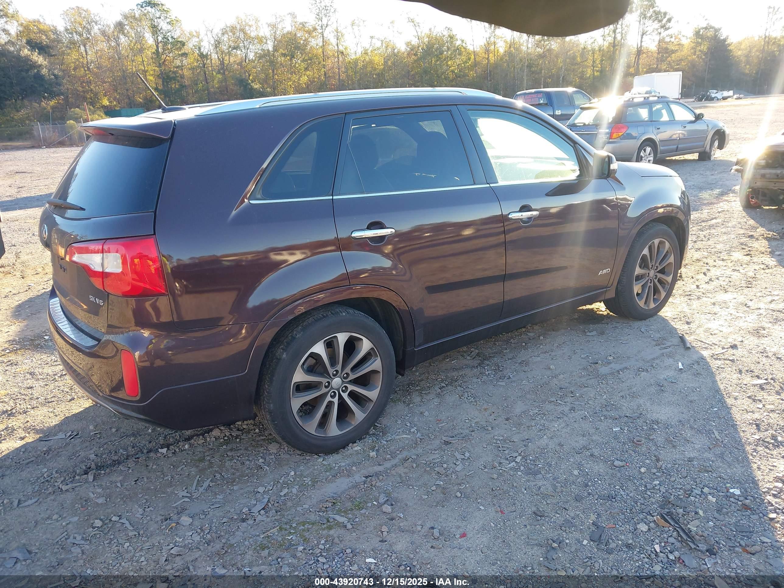 KIA SORENTO image 4