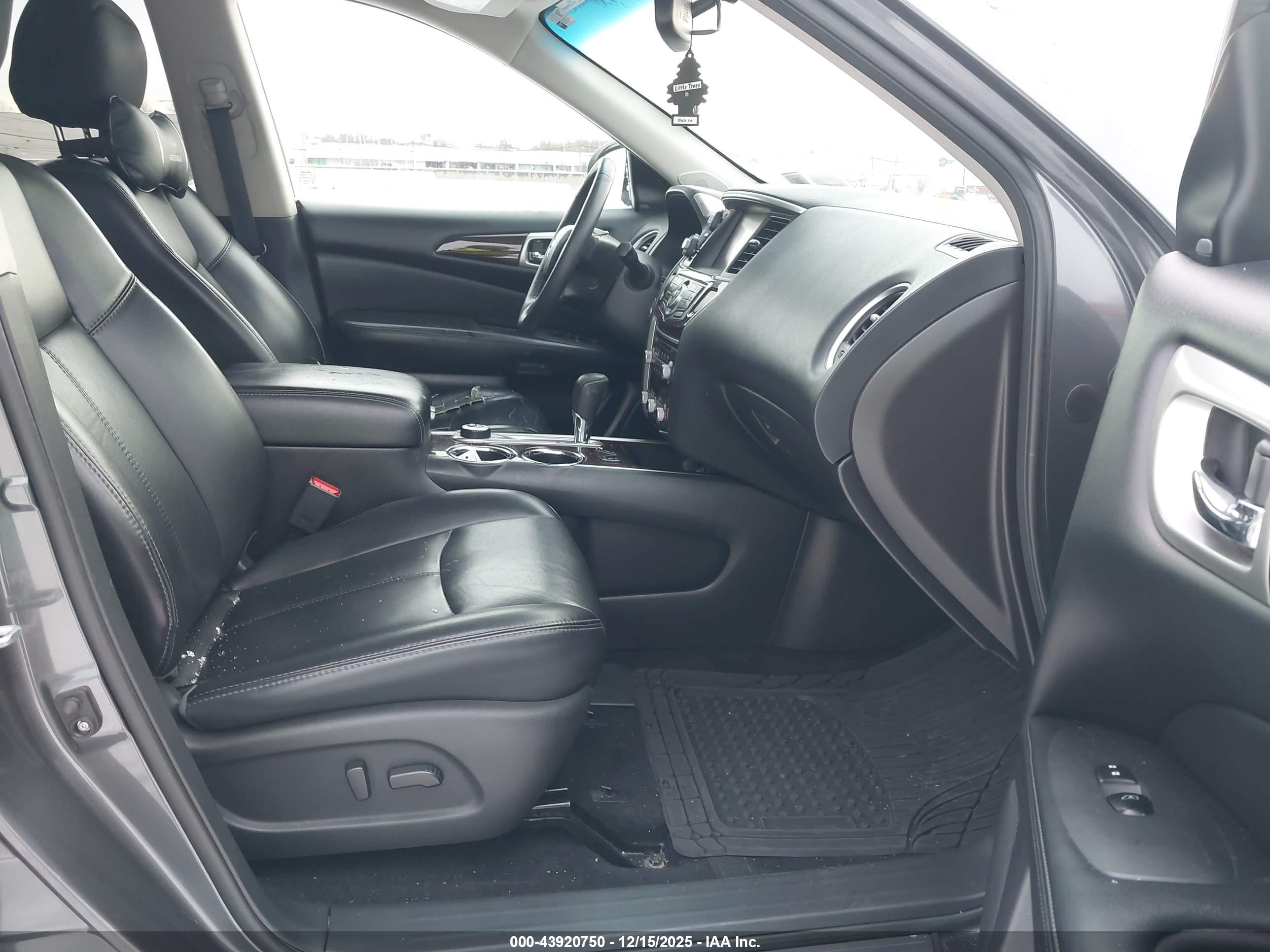 NISSAN PATHFINDER image 5