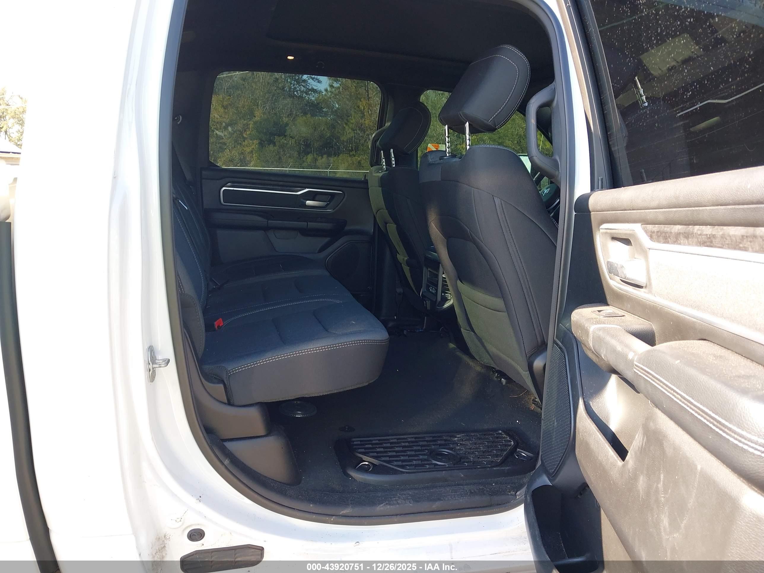 RAM 1500 image 8