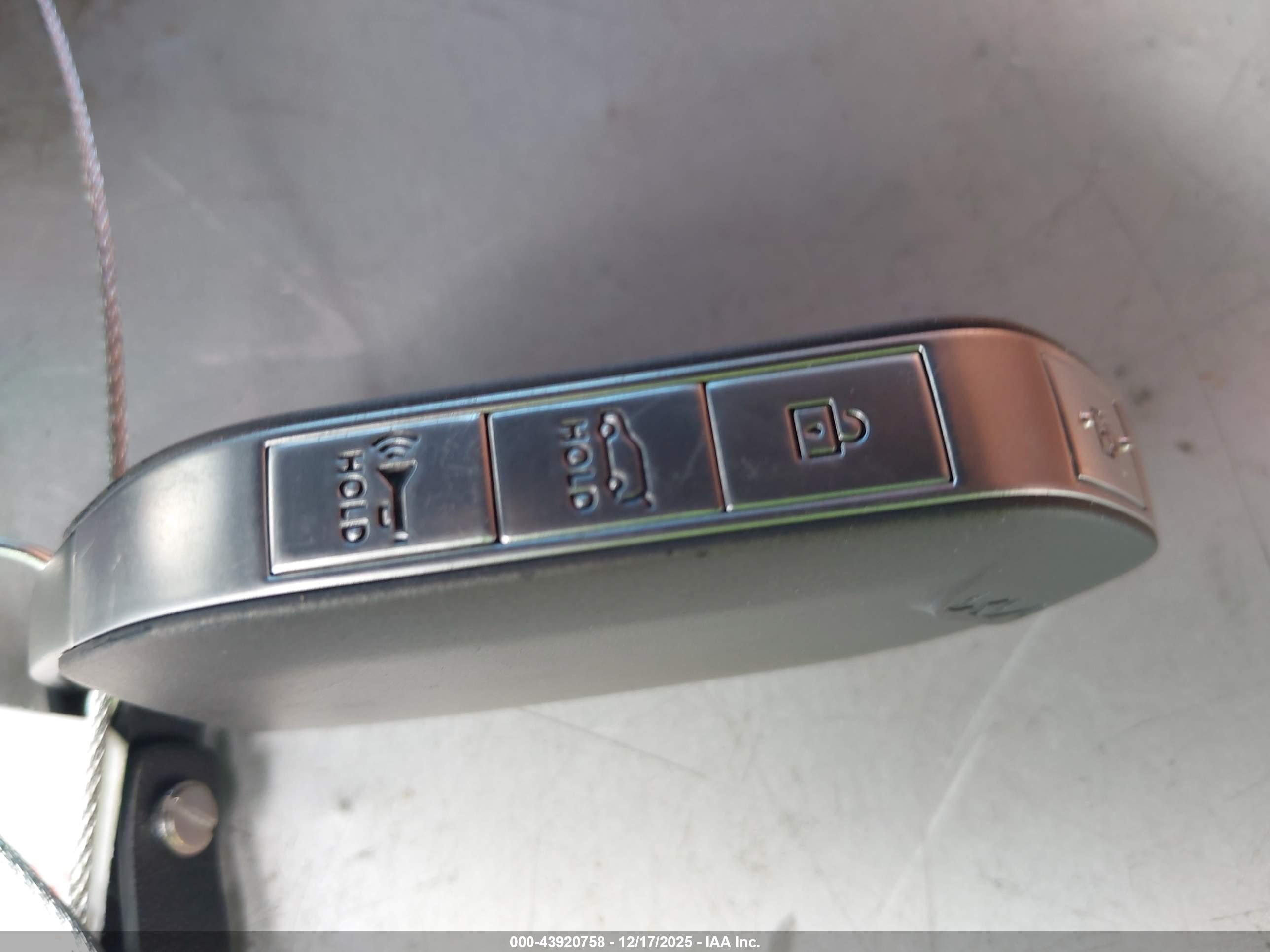 KIA TELLURIDE image 11
