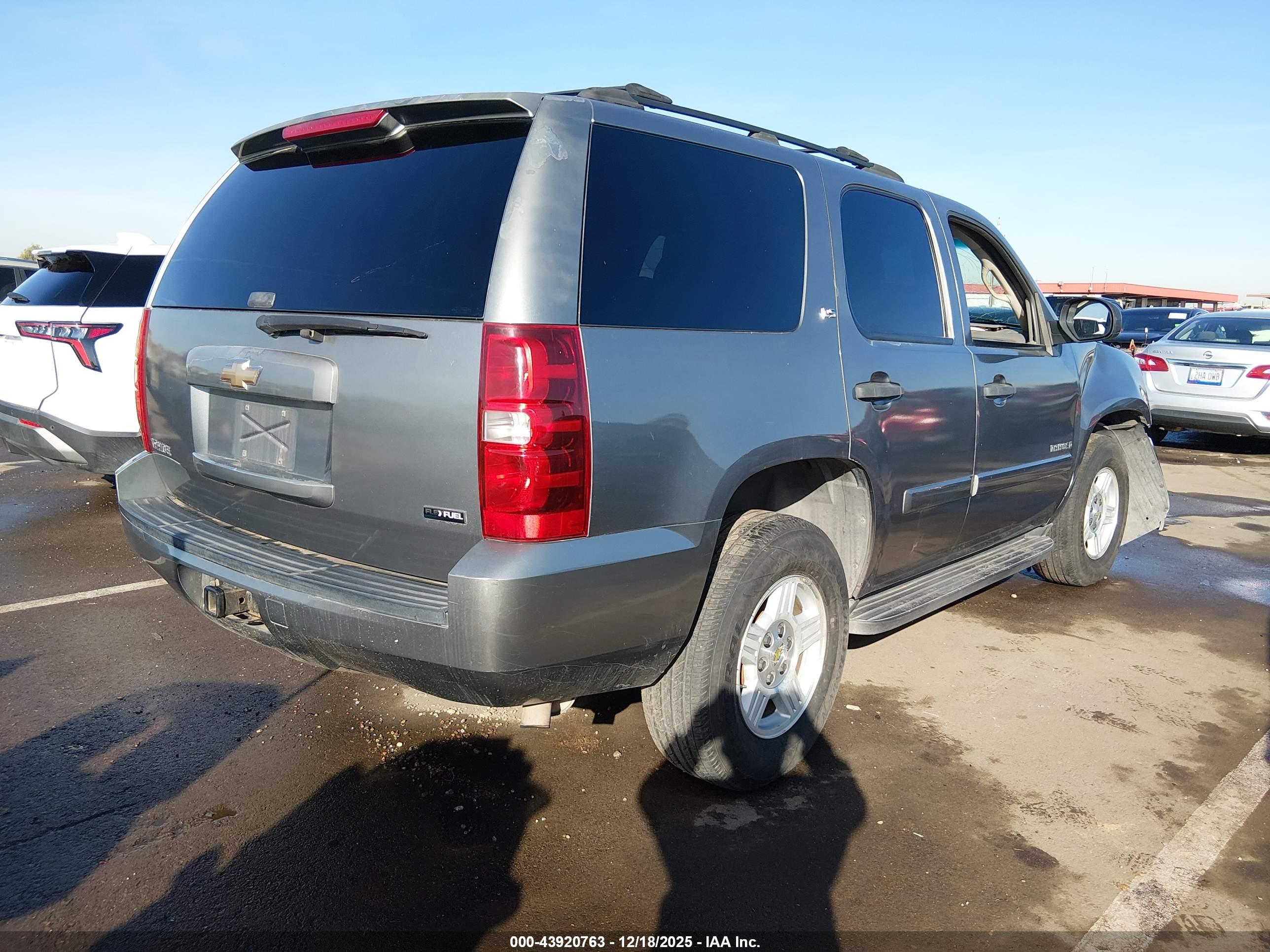 CHEVROLET TAHOE image 4