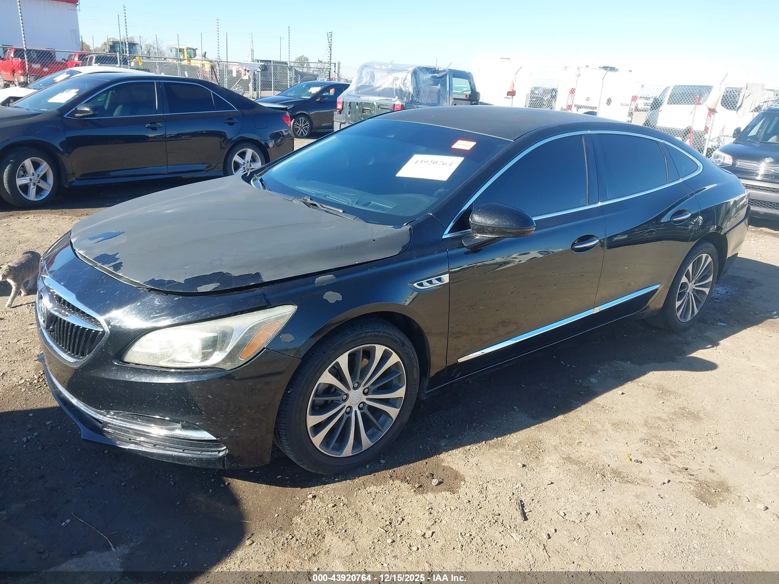 BUICK LACROSSE image 2