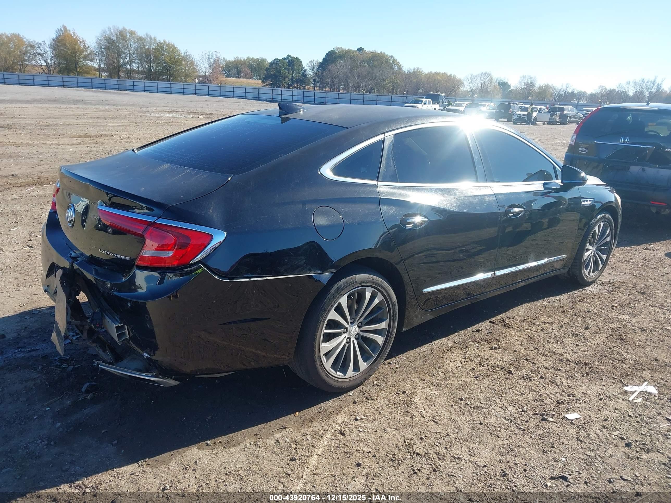 BUICK LACROSSE image 4