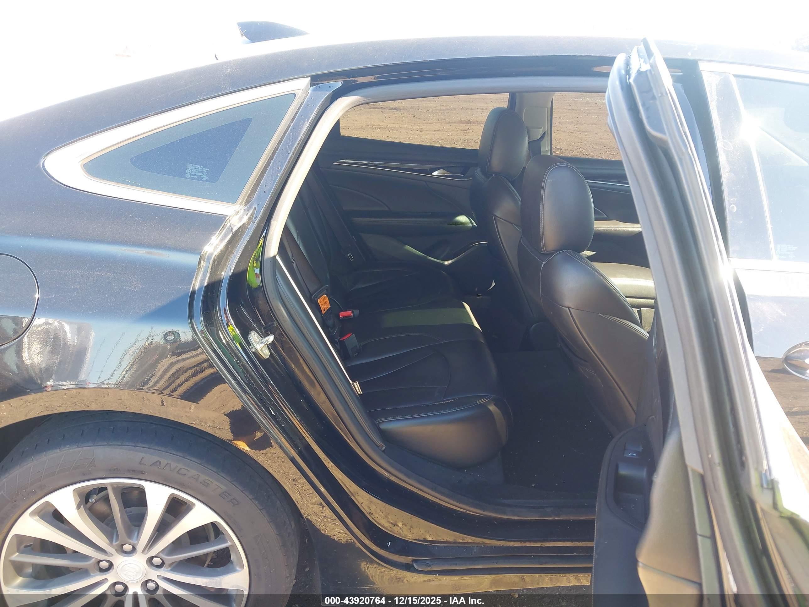 BUICK LACROSSE image 8