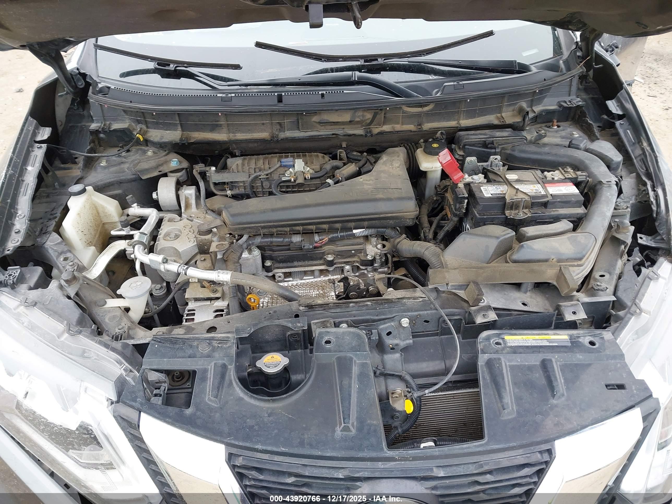 NISSAN ROGUE image 10