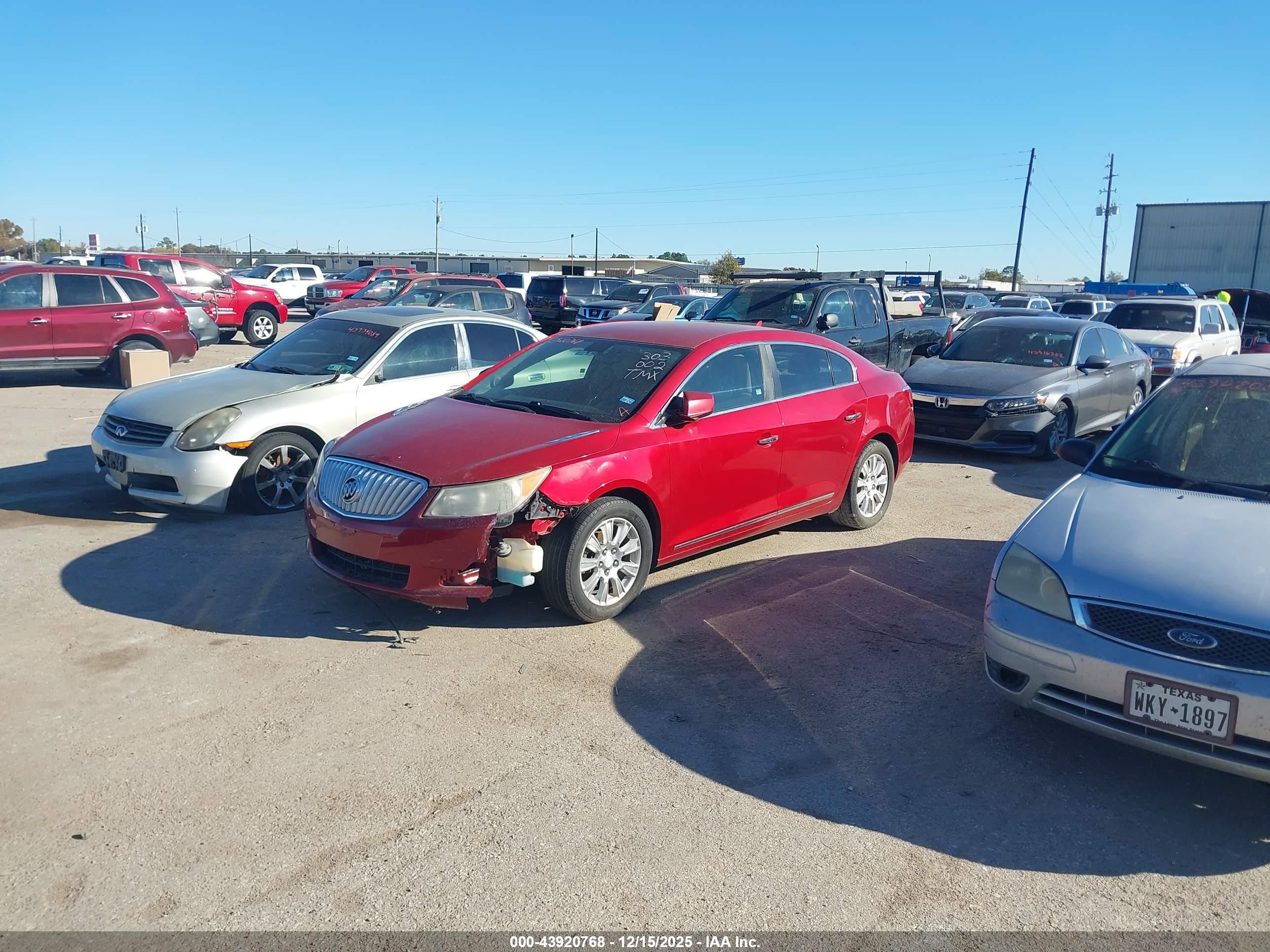 BUICK LACROSSE image 2