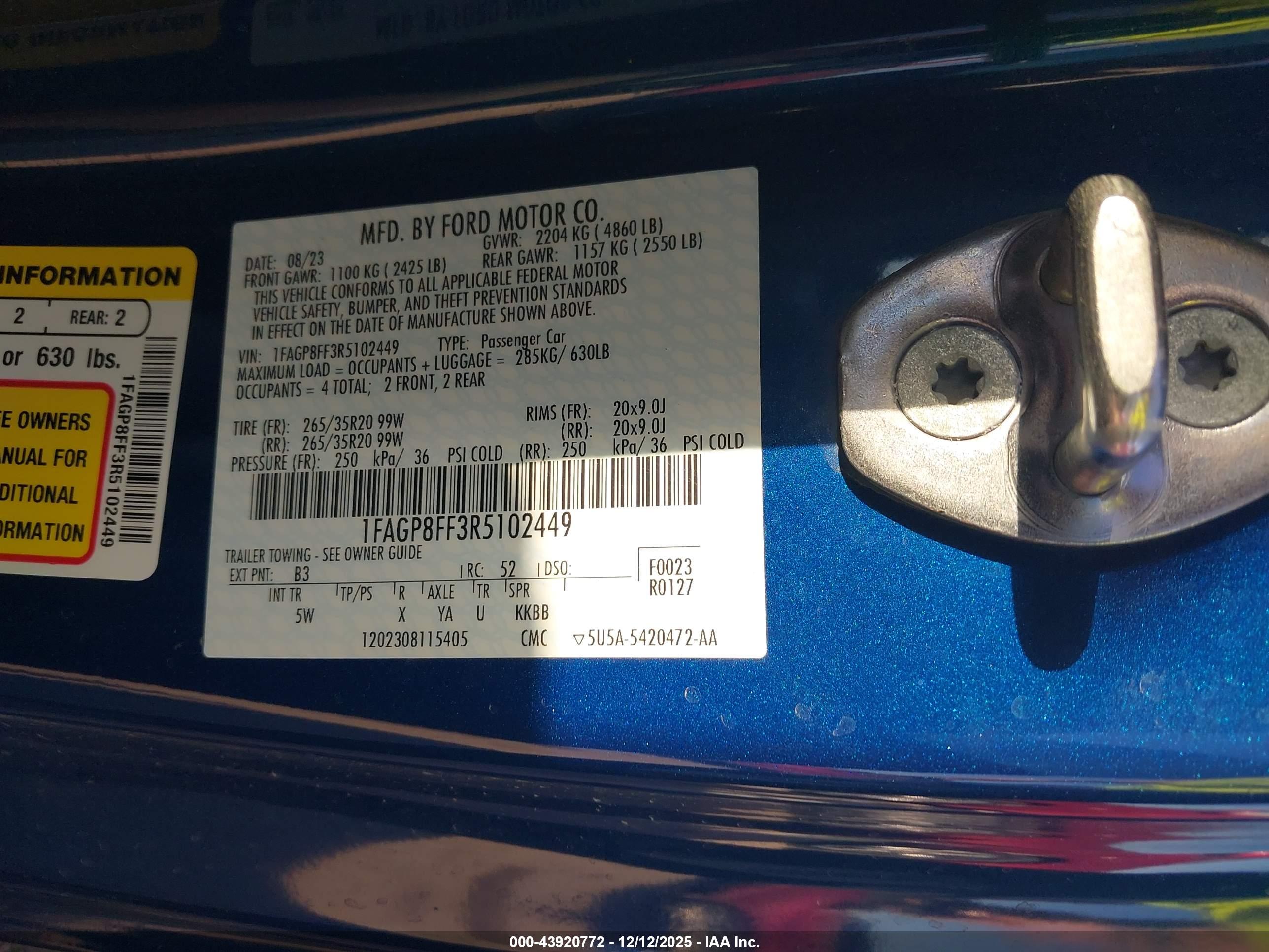 FORD MUSTANG image 9