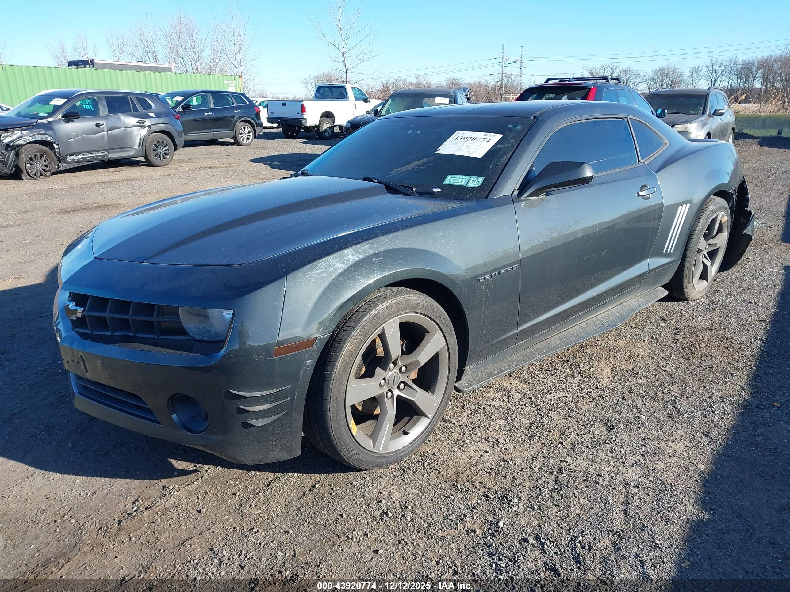 CHEVROLET CAMARO image 2