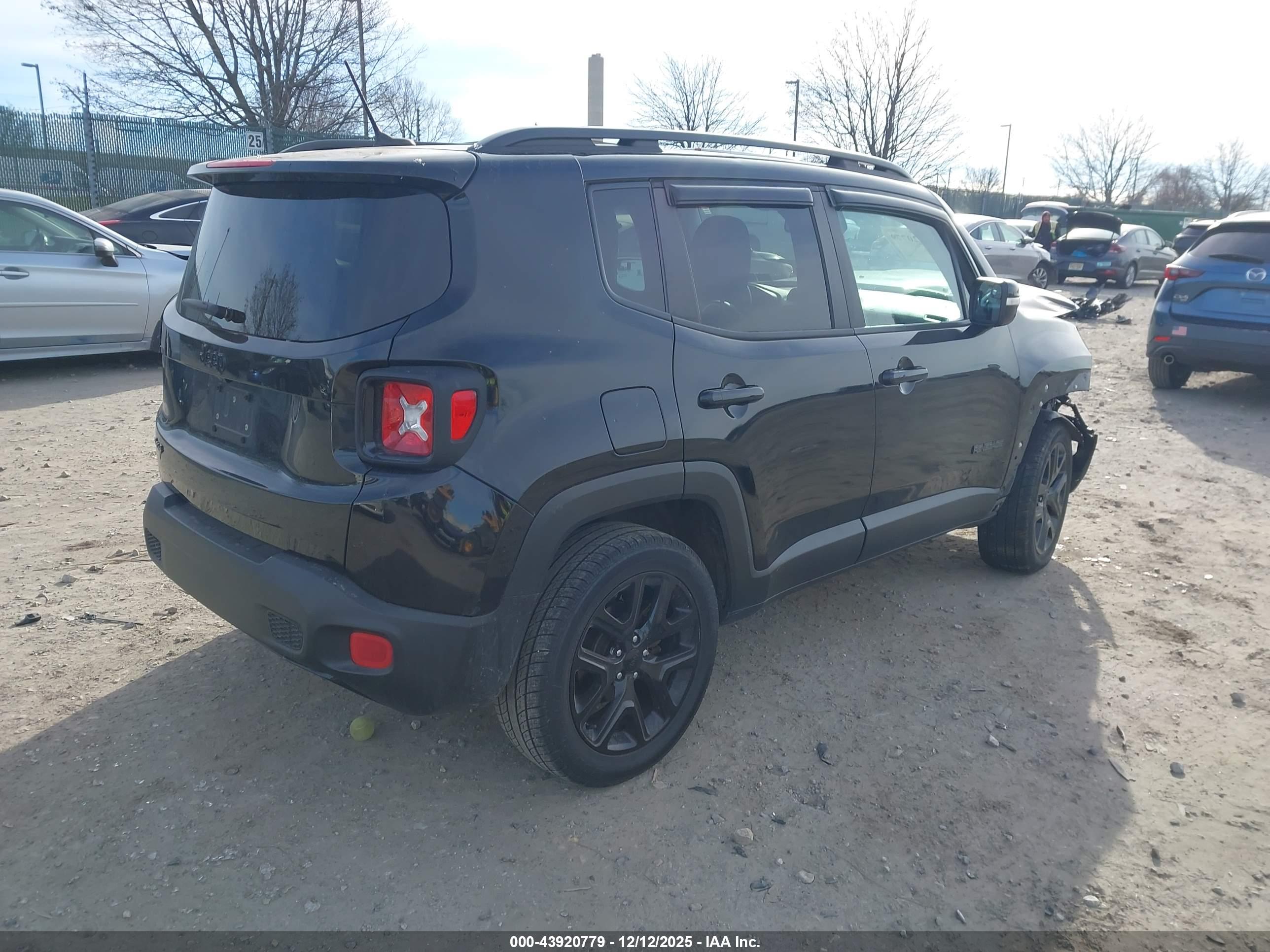 JEEP RENEGADE image 4