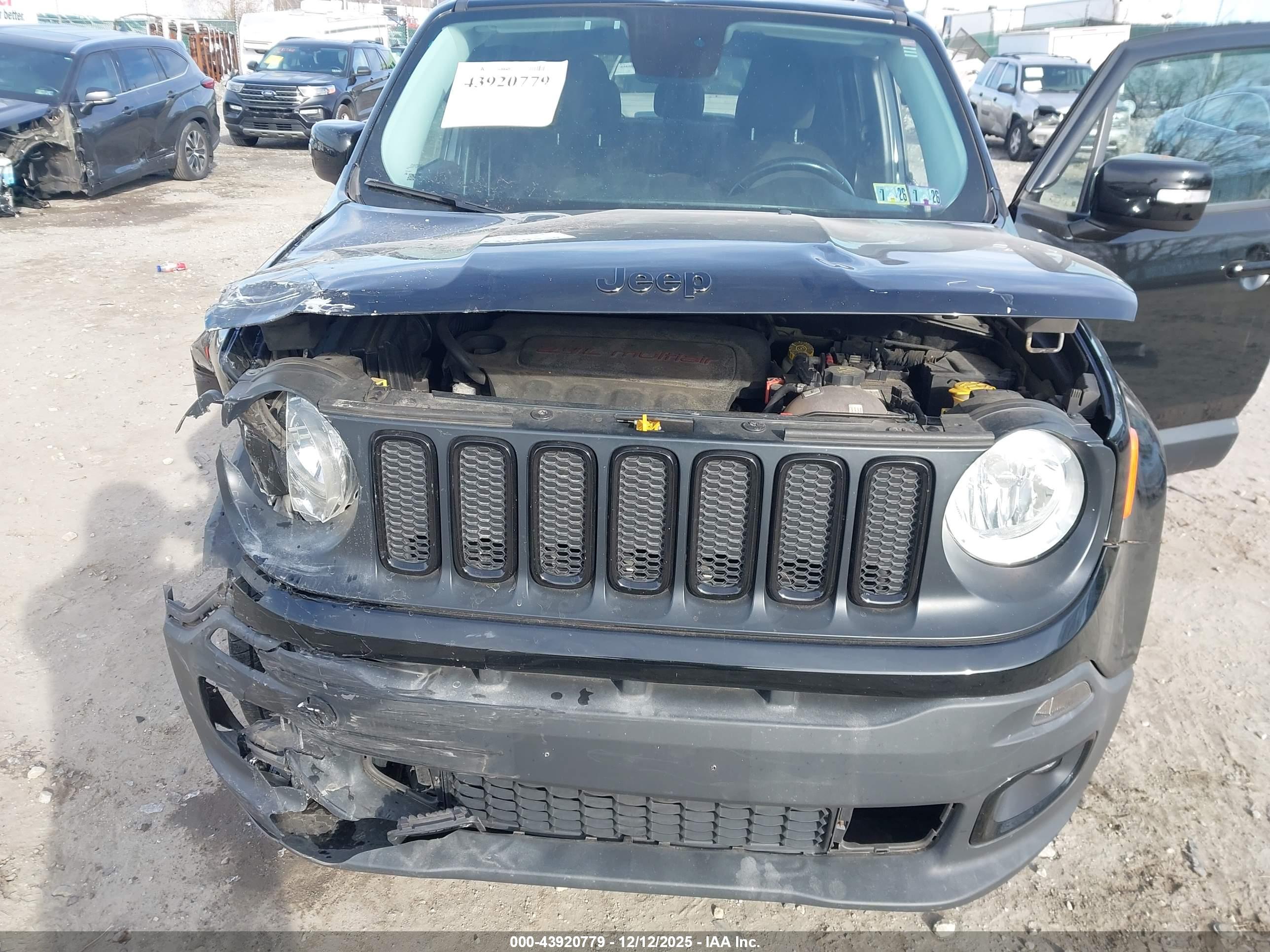 JEEP RENEGADE image 6