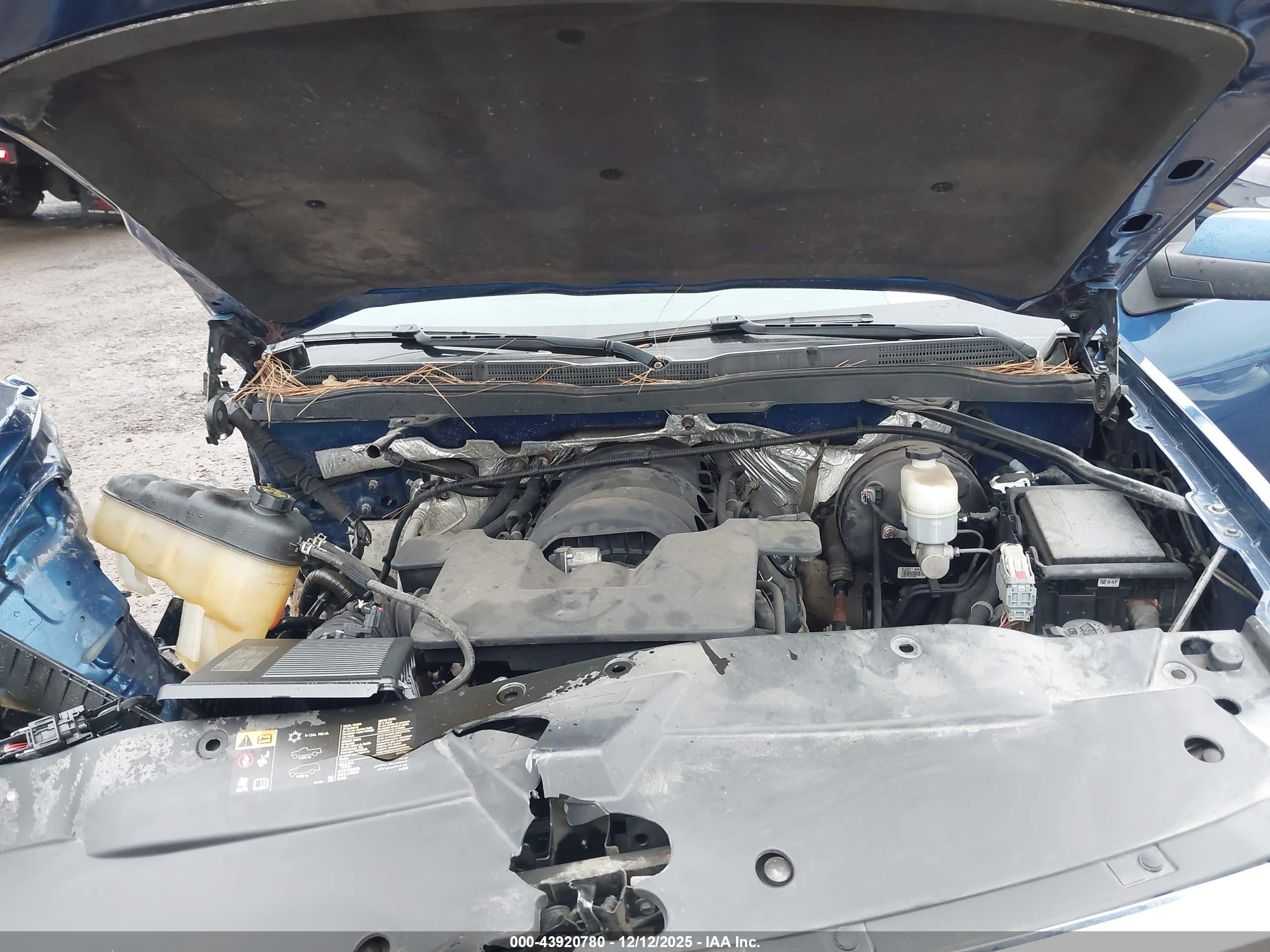 CHEVROLET SILVERADO image 10