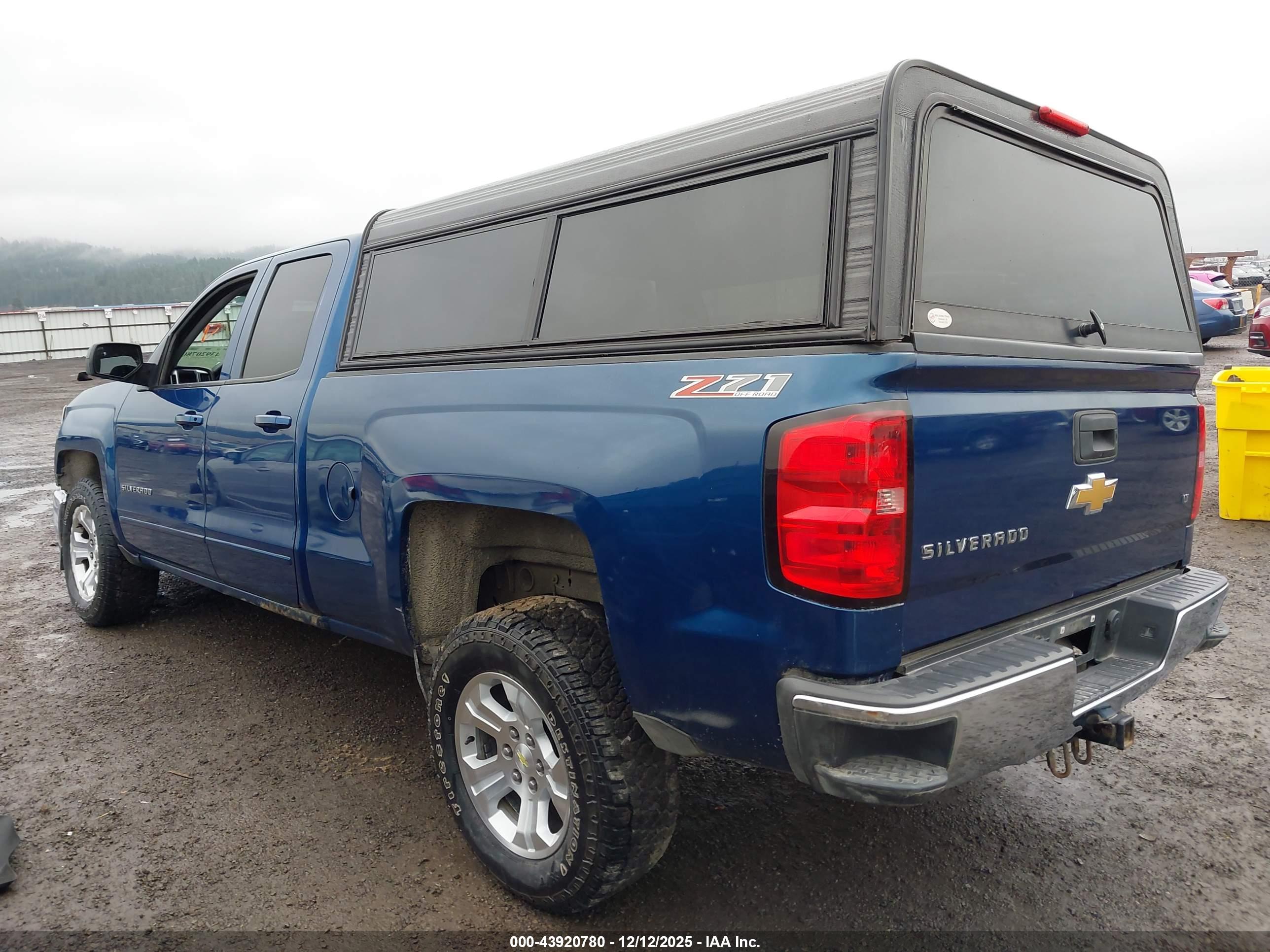 CHEVROLET SILVERADO image 3