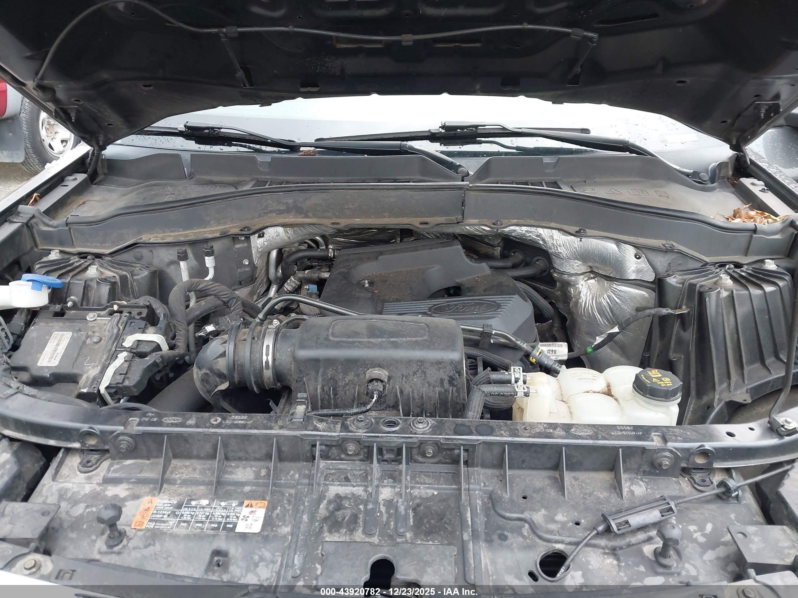 FORD EXPLORER image 10