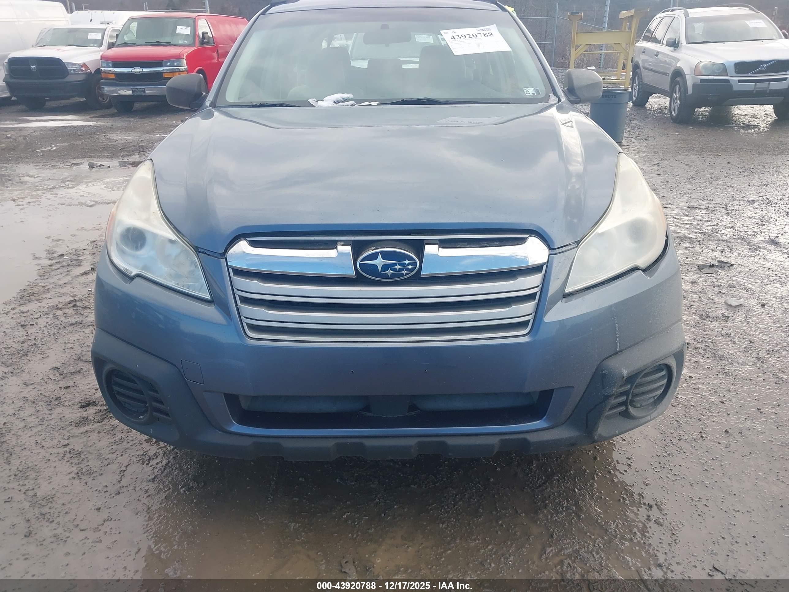 SUBARU OUTBACK image 6