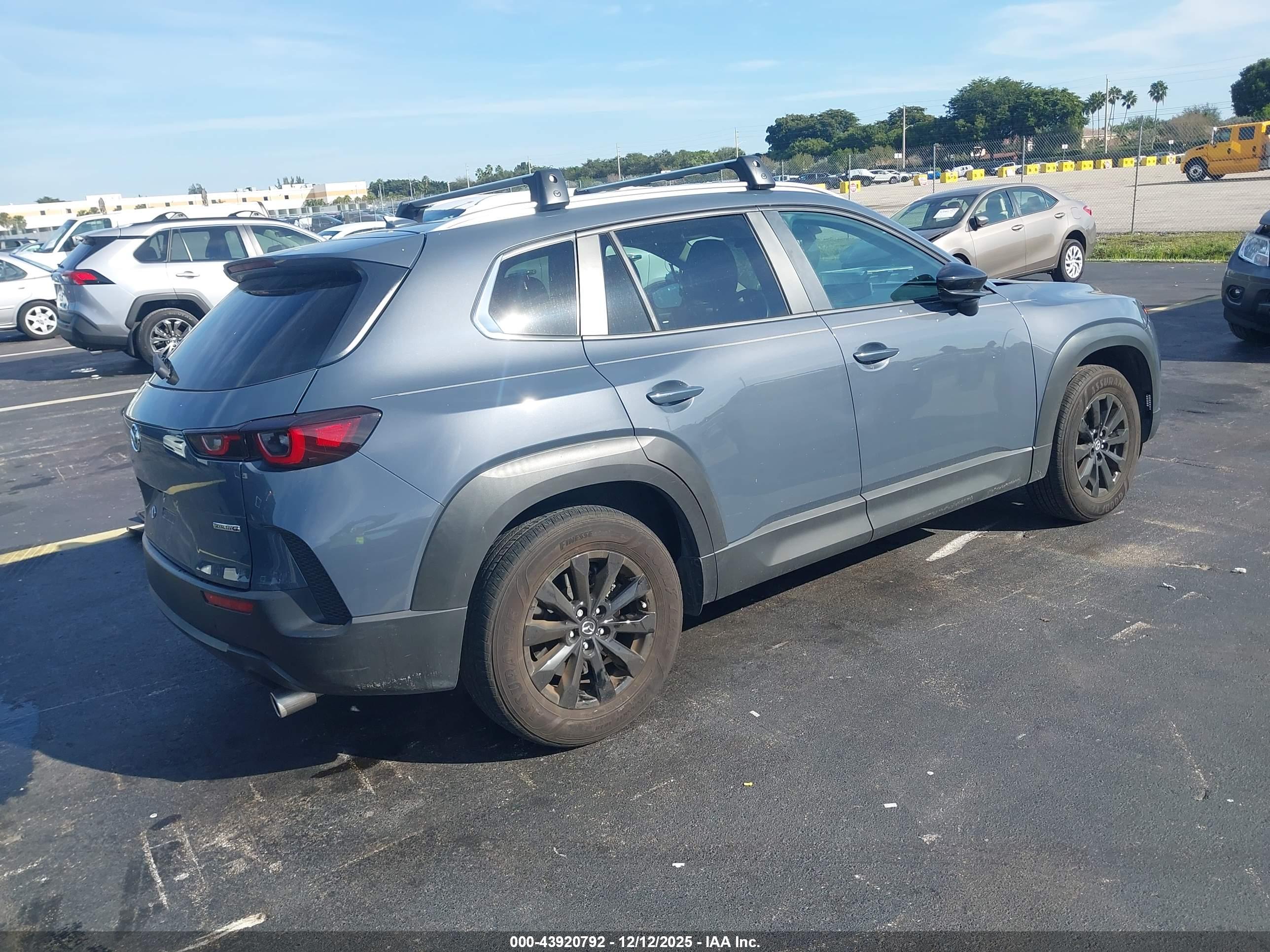 MAZDA CX-50 image 4