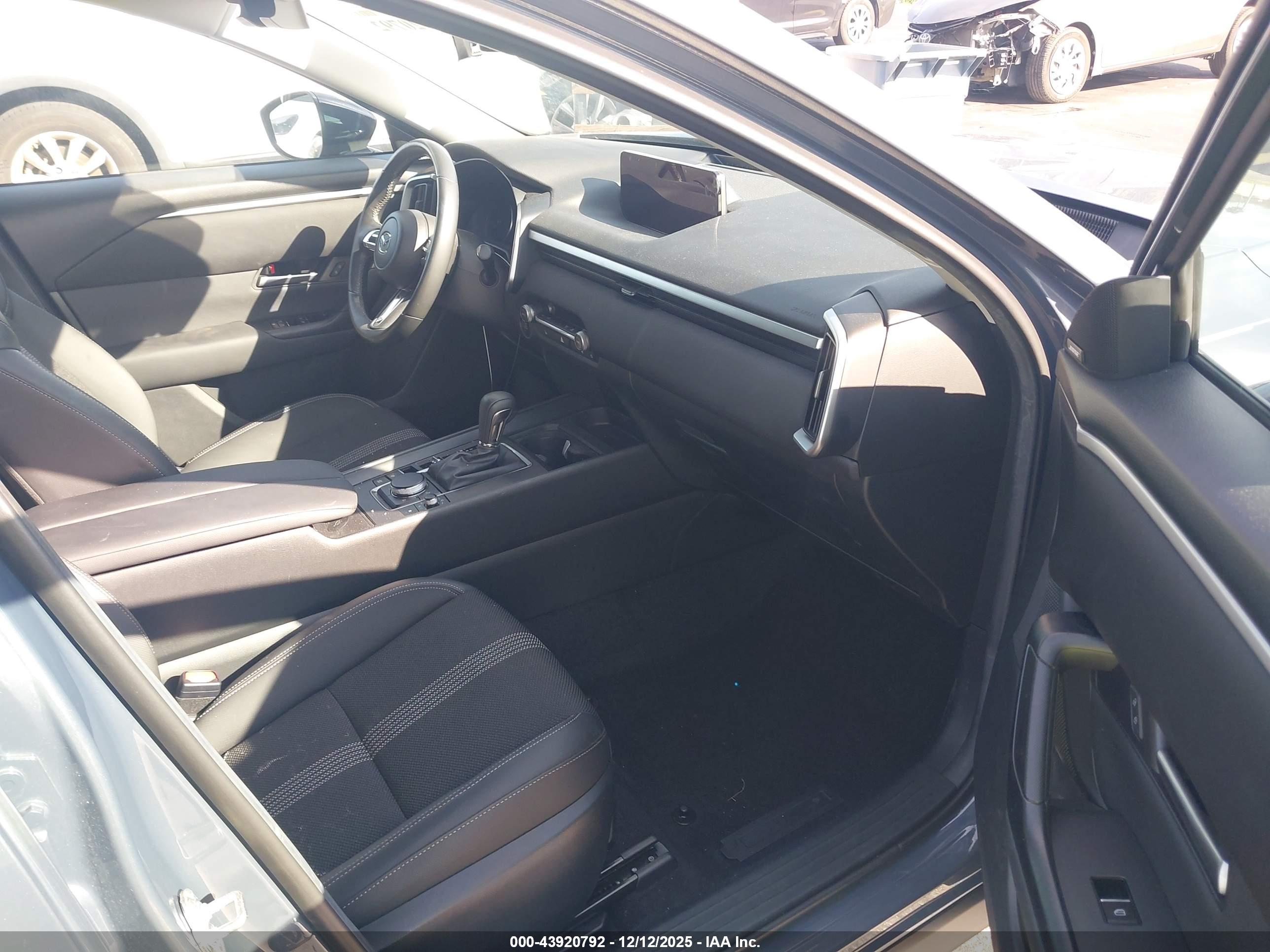 MAZDA CX-50 image 5
