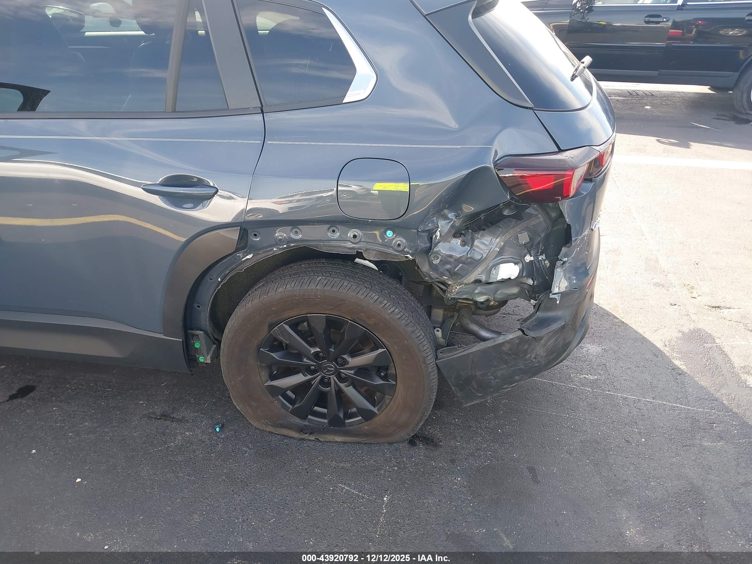 MAZDA CX-50 image 6