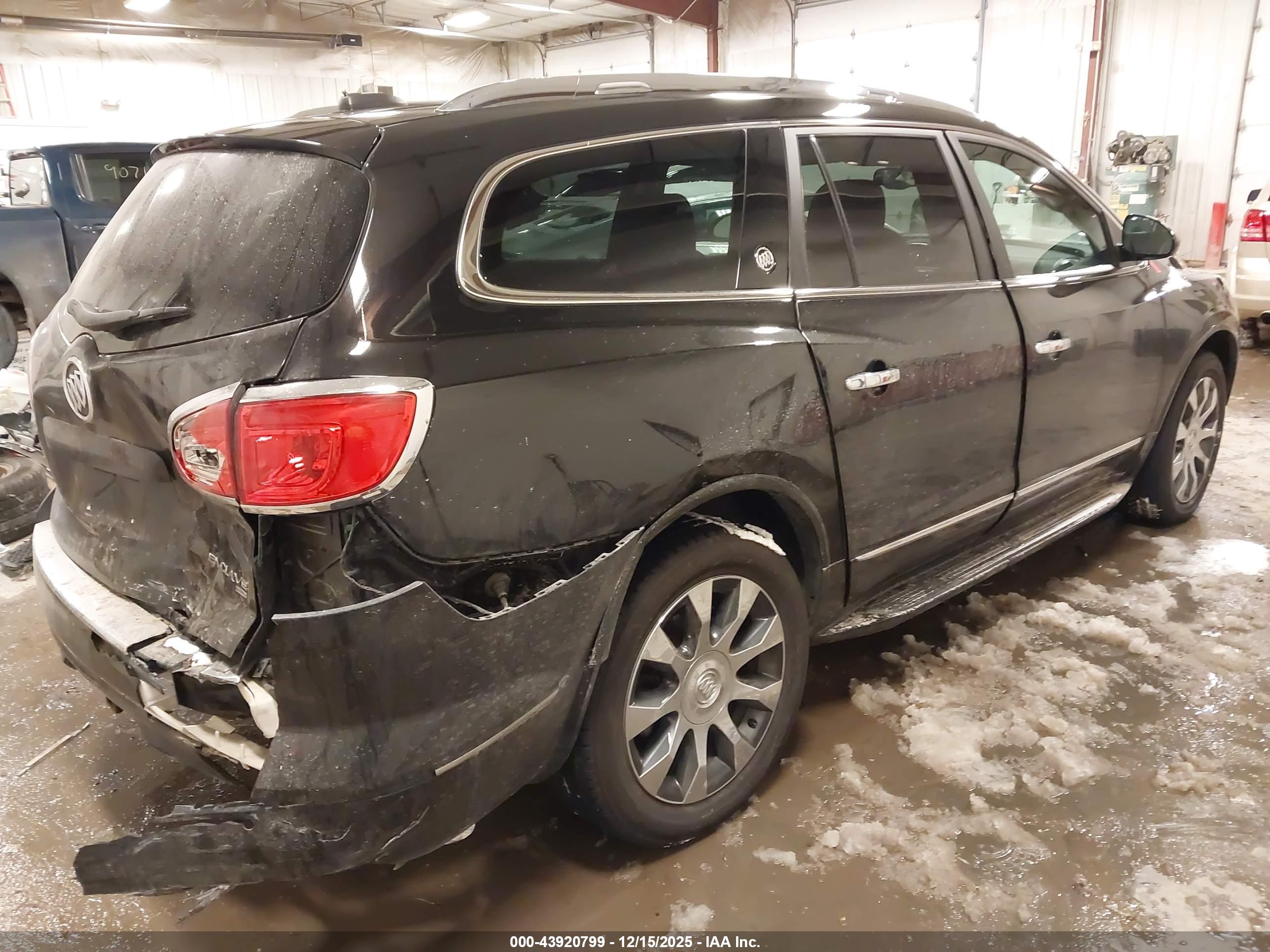 BUICK ENCLAVE image 4