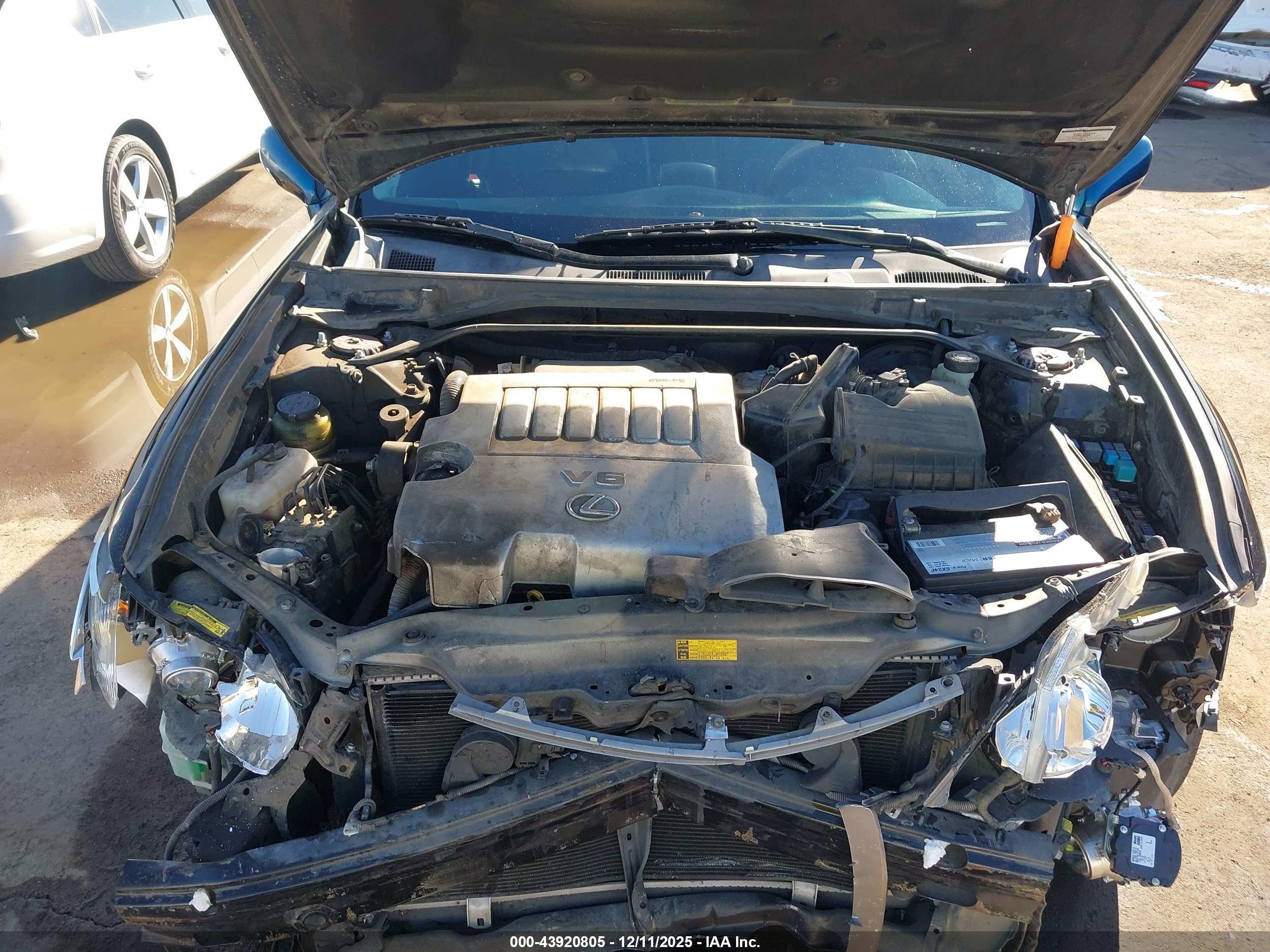 LEXUS ES image 10