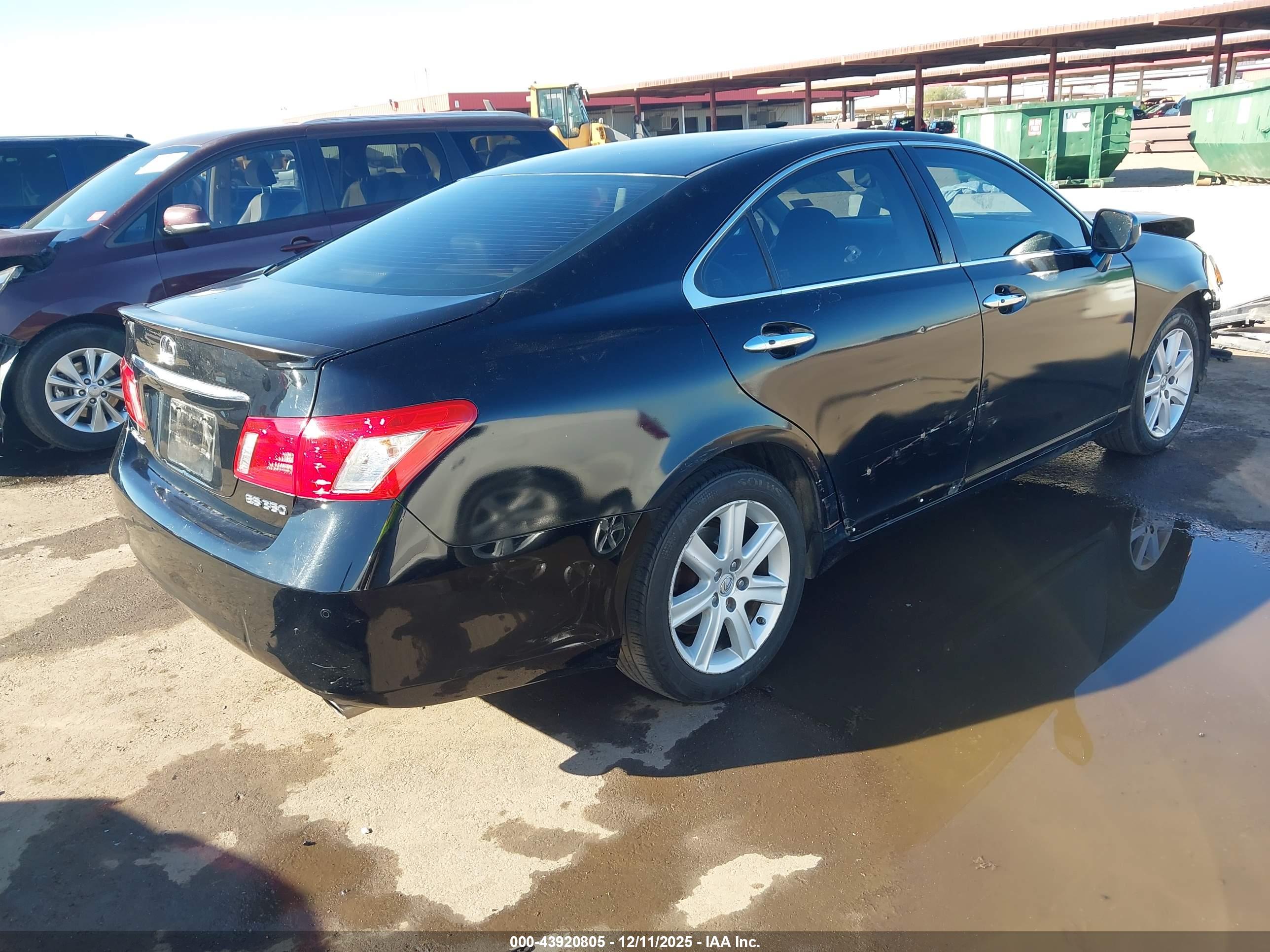 LEXUS ES image 4