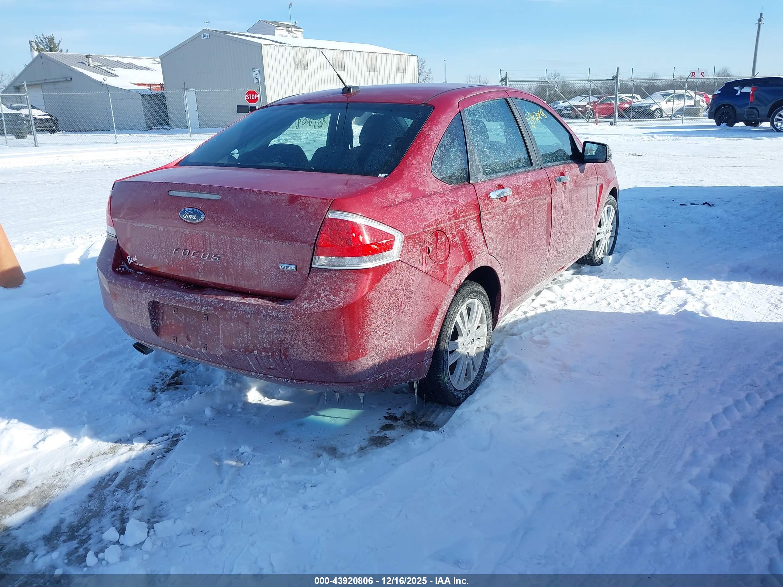 FORD FOCUS image 4