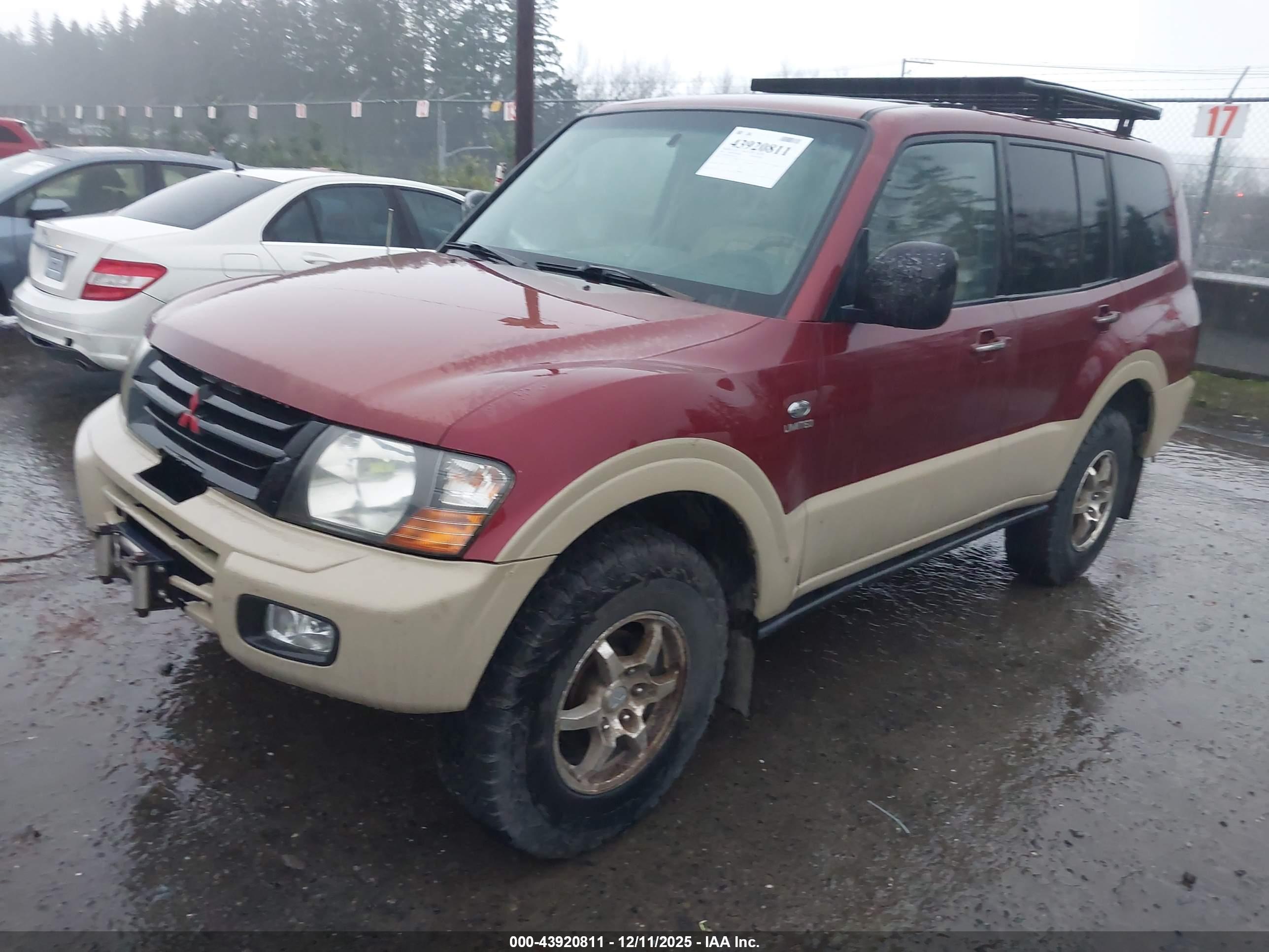MITSUBISHI MONTERO image 2