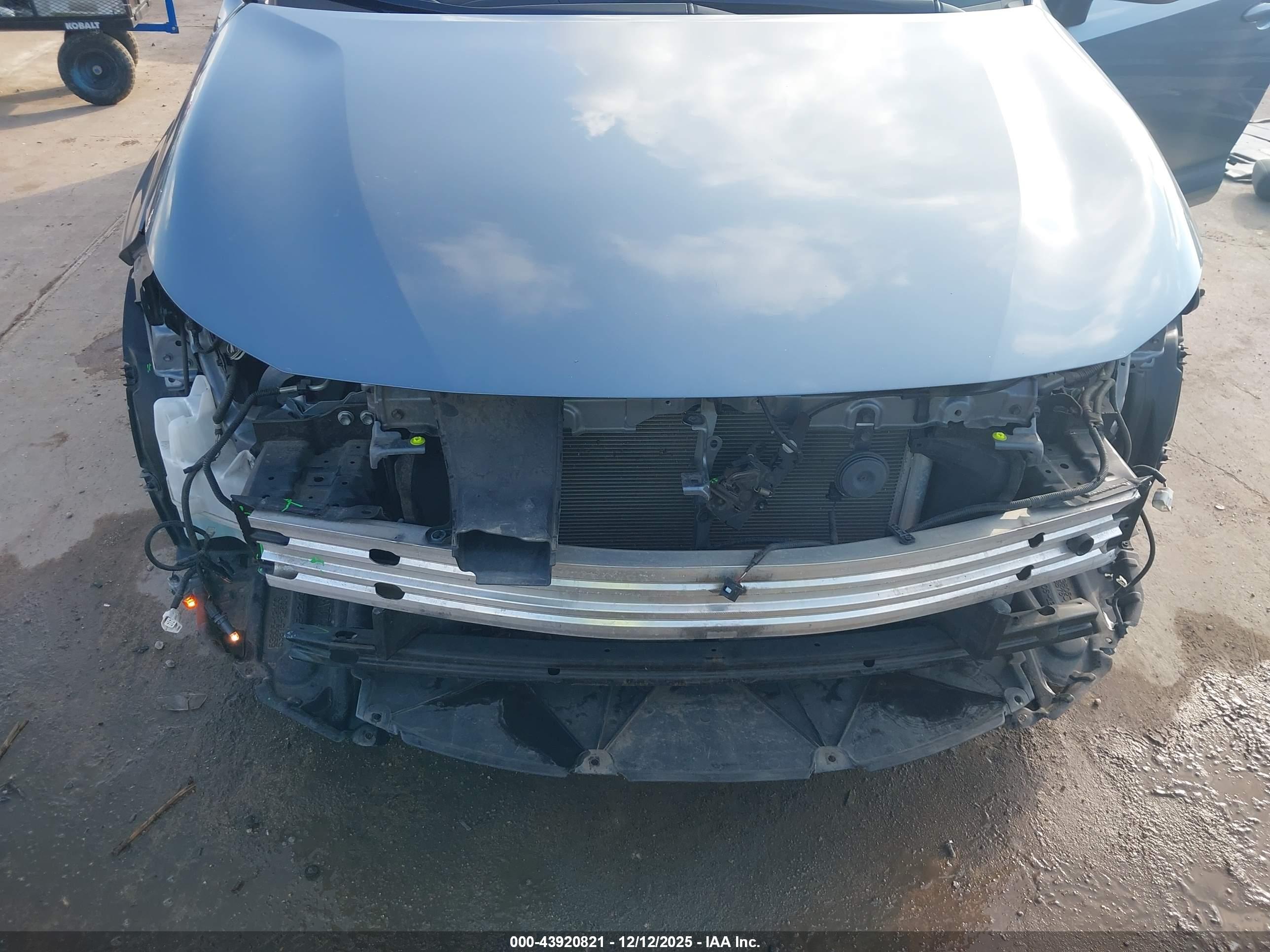 TOYOTA COROLLA image 6