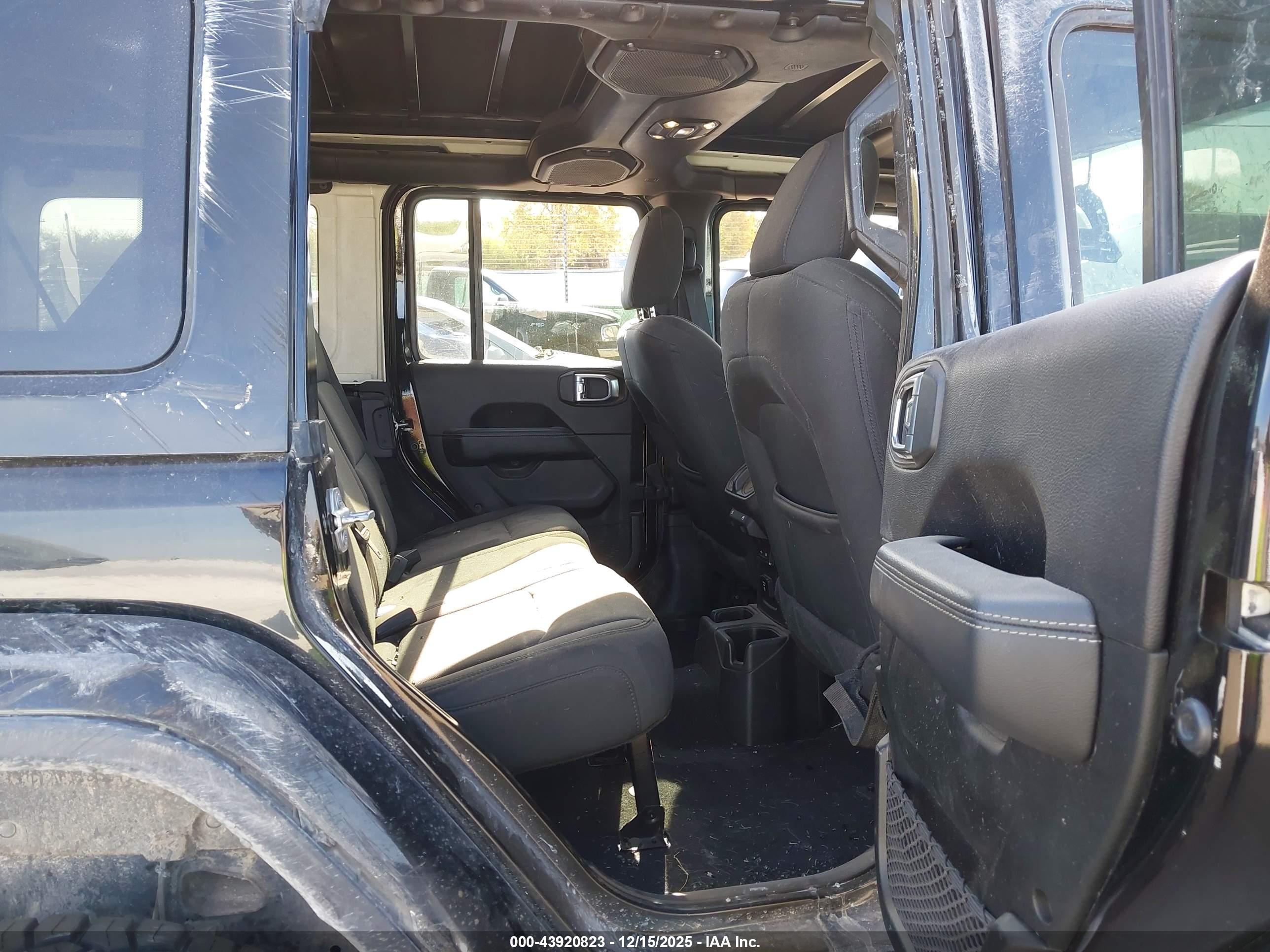 JEEP WRANGLER image 8