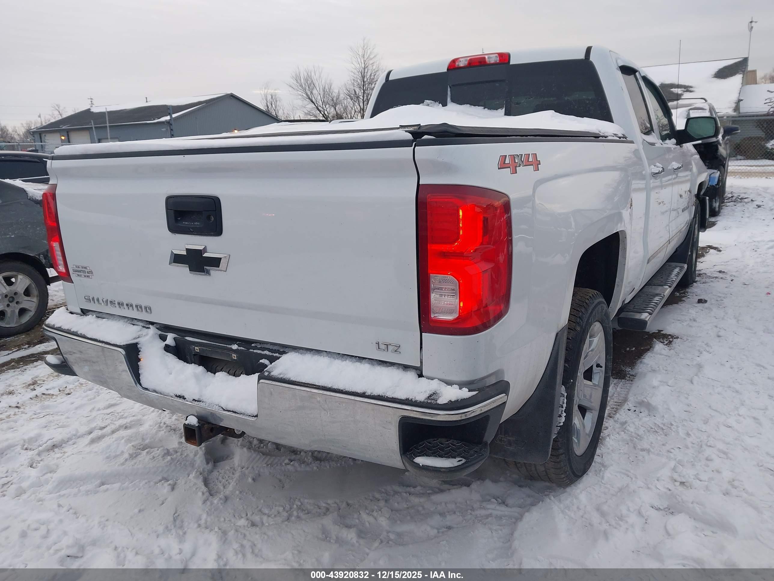 CHEVROLET SILVERADO image 4