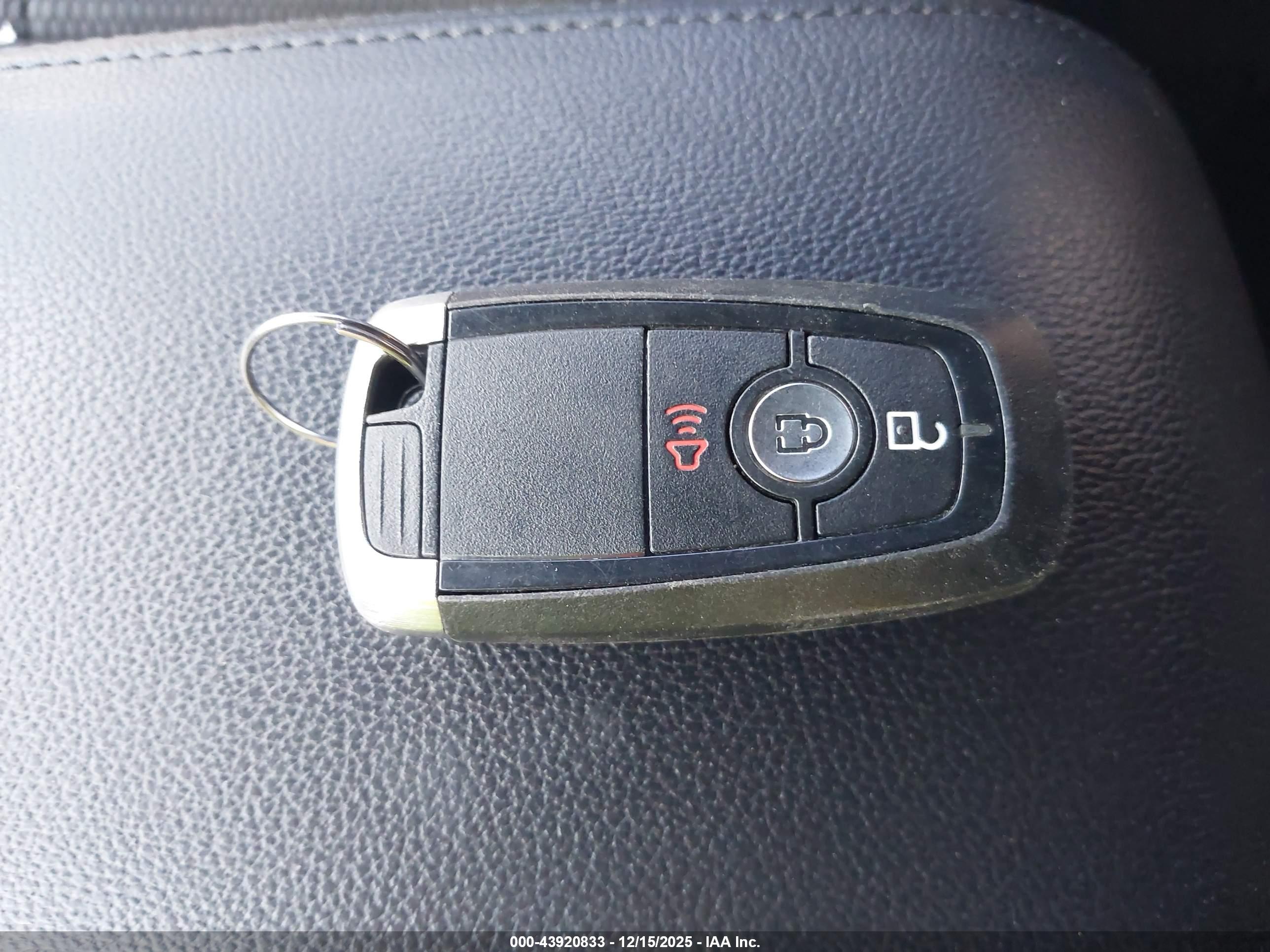 FORD EXPLORER image 11