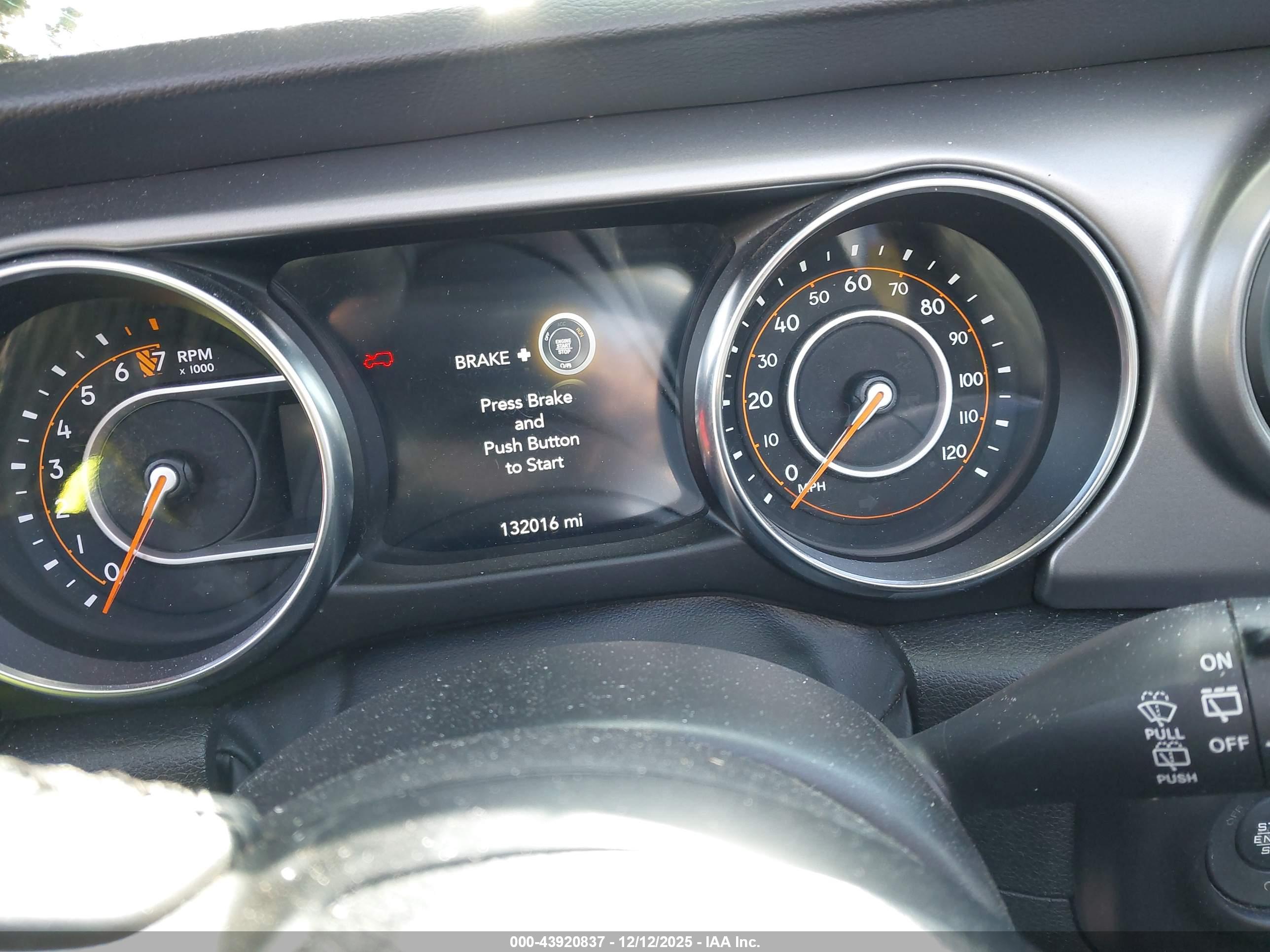 JEEP WRANGLER image 7