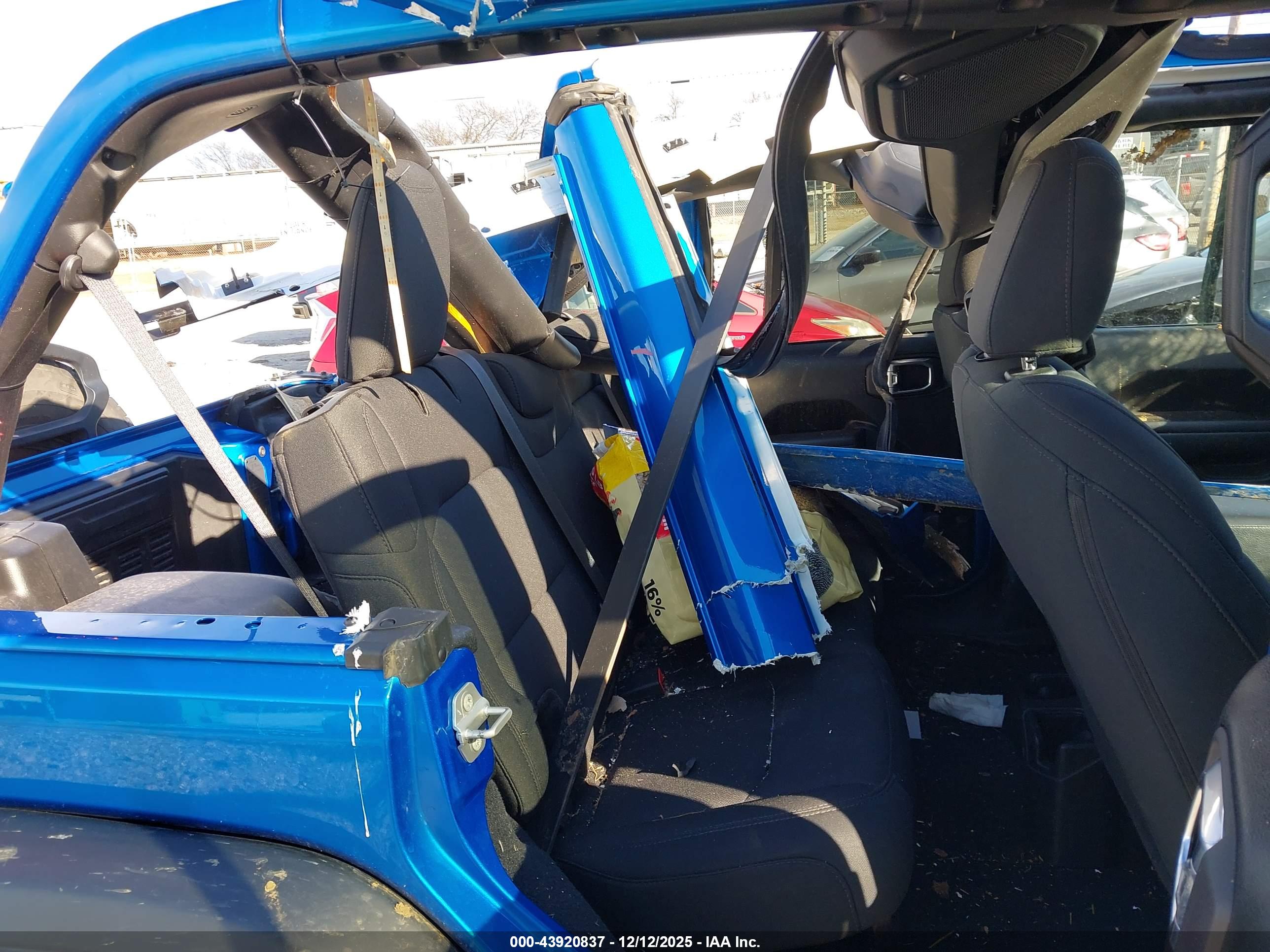 JEEP WRANGLER image 8