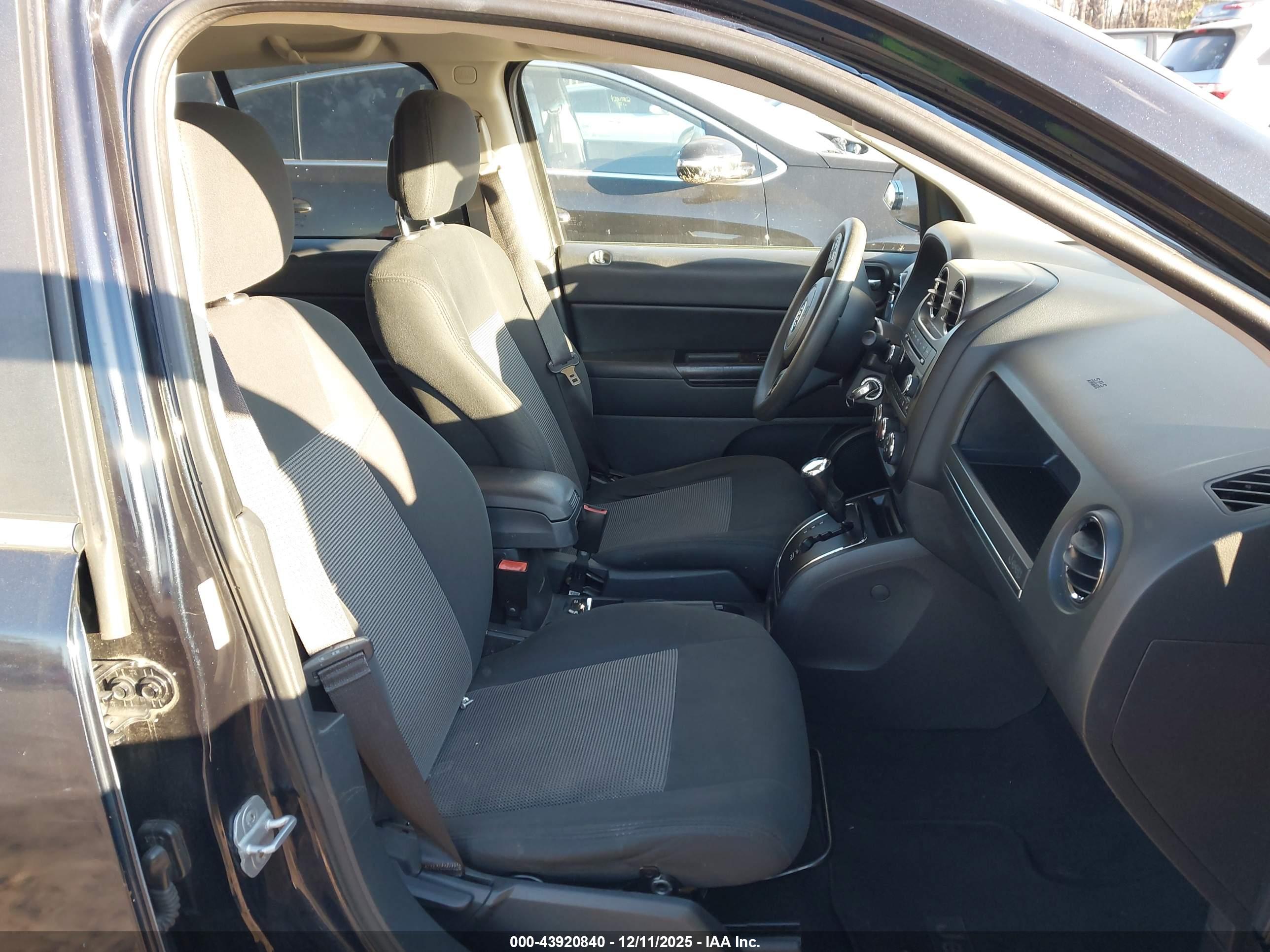 JEEP COMPASS image 5